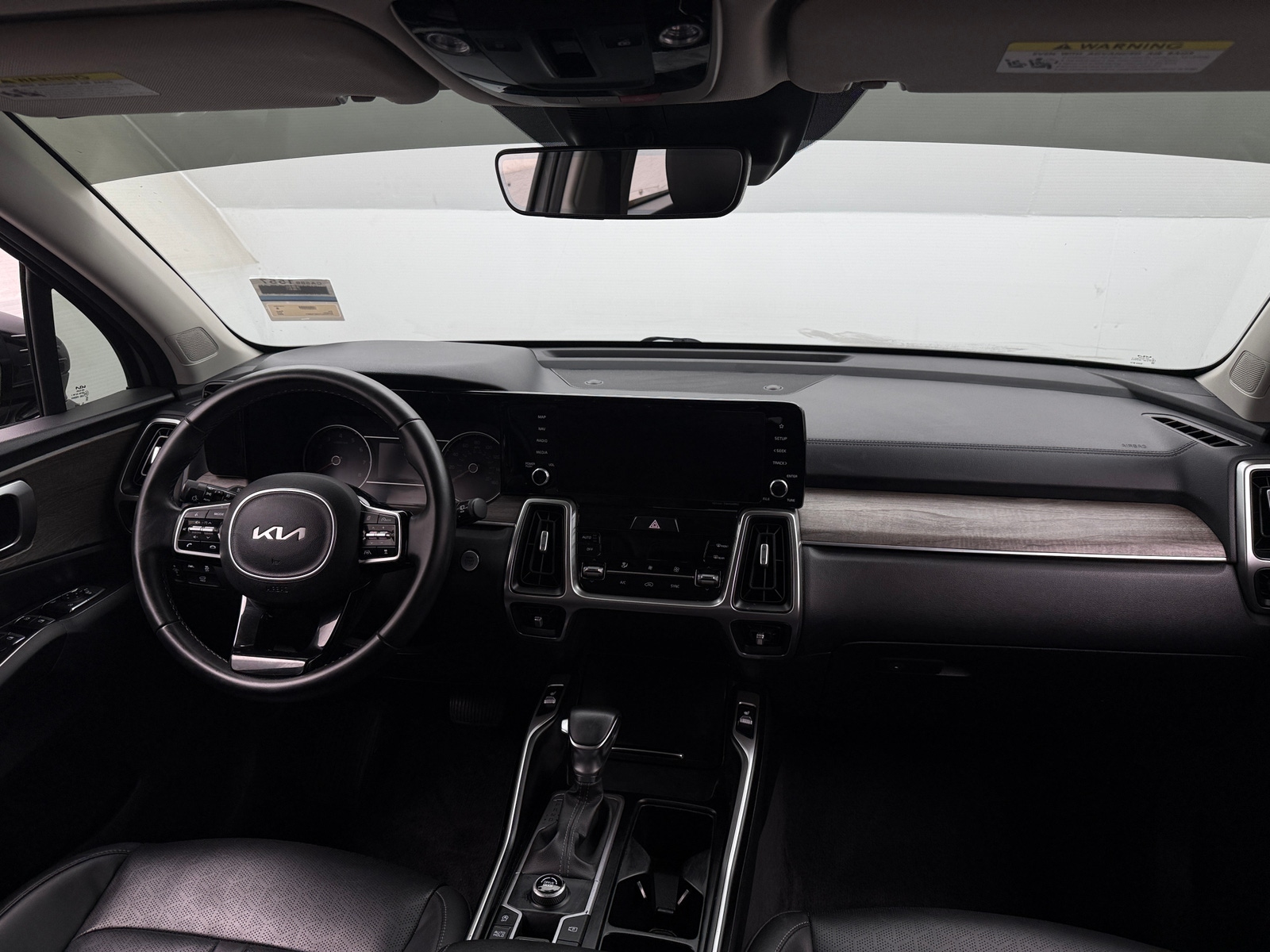 Thumbnail: 2022 Kia Sorento - 2
