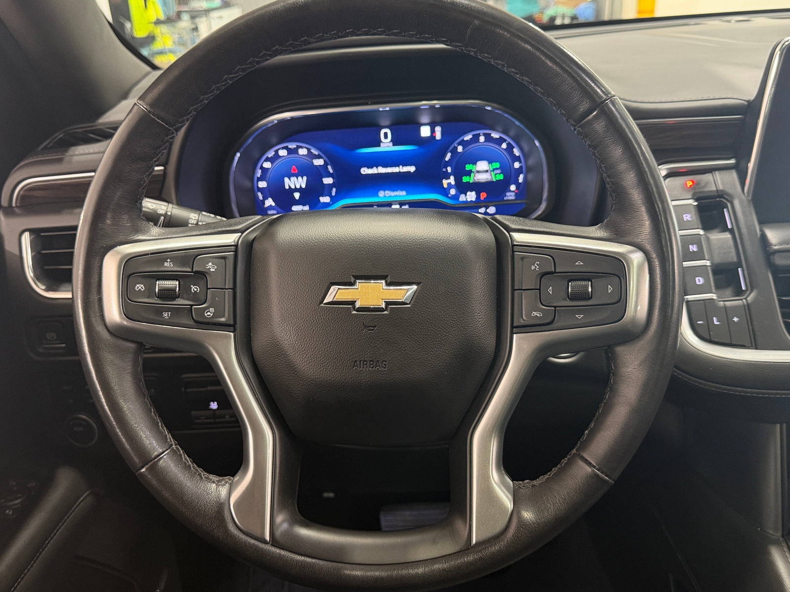 Thumbnail: 2022 Chevrolet Suburban - 4
