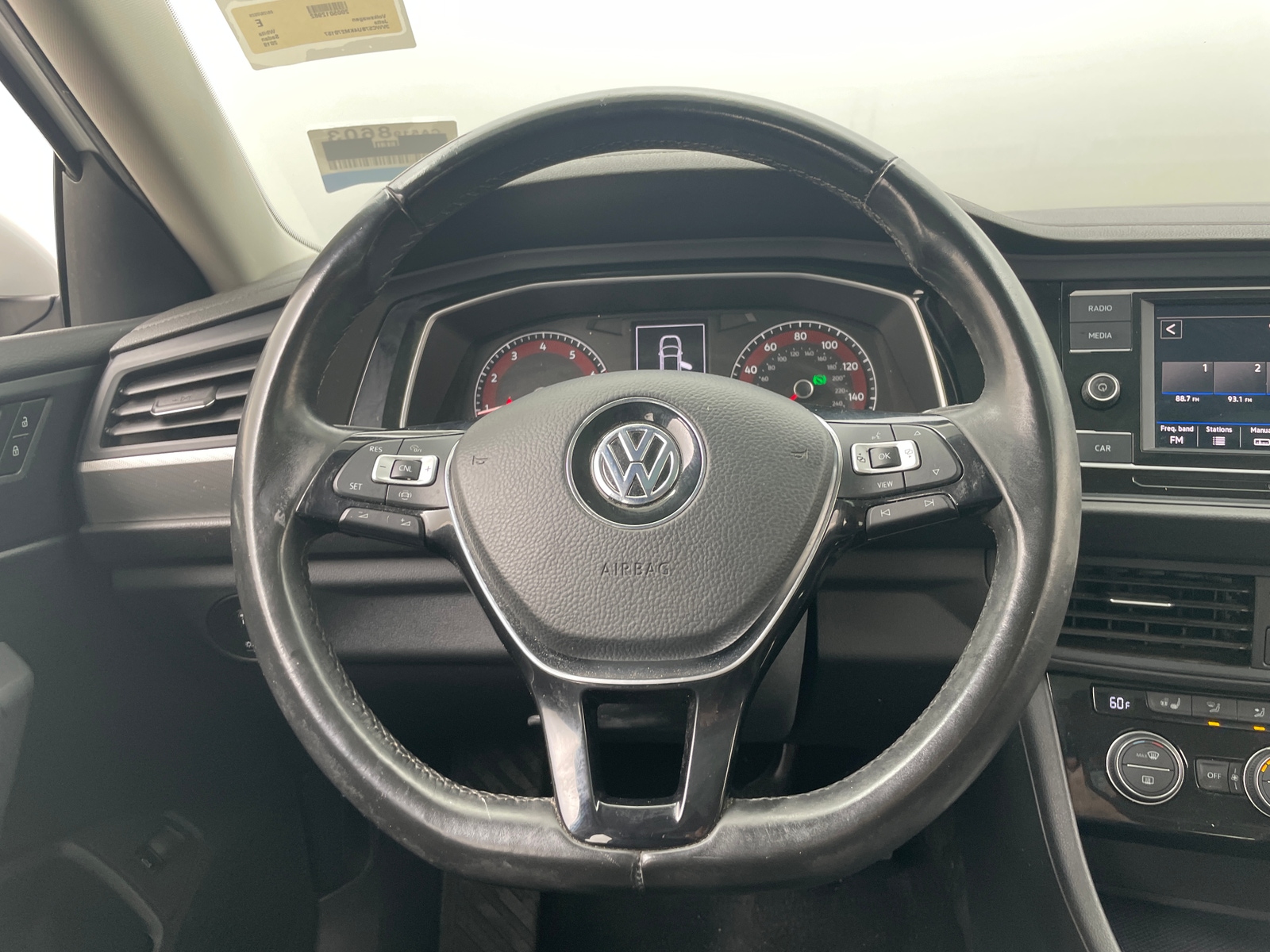 Thumbnail: 2019 Volkswagen Jetta - 4
