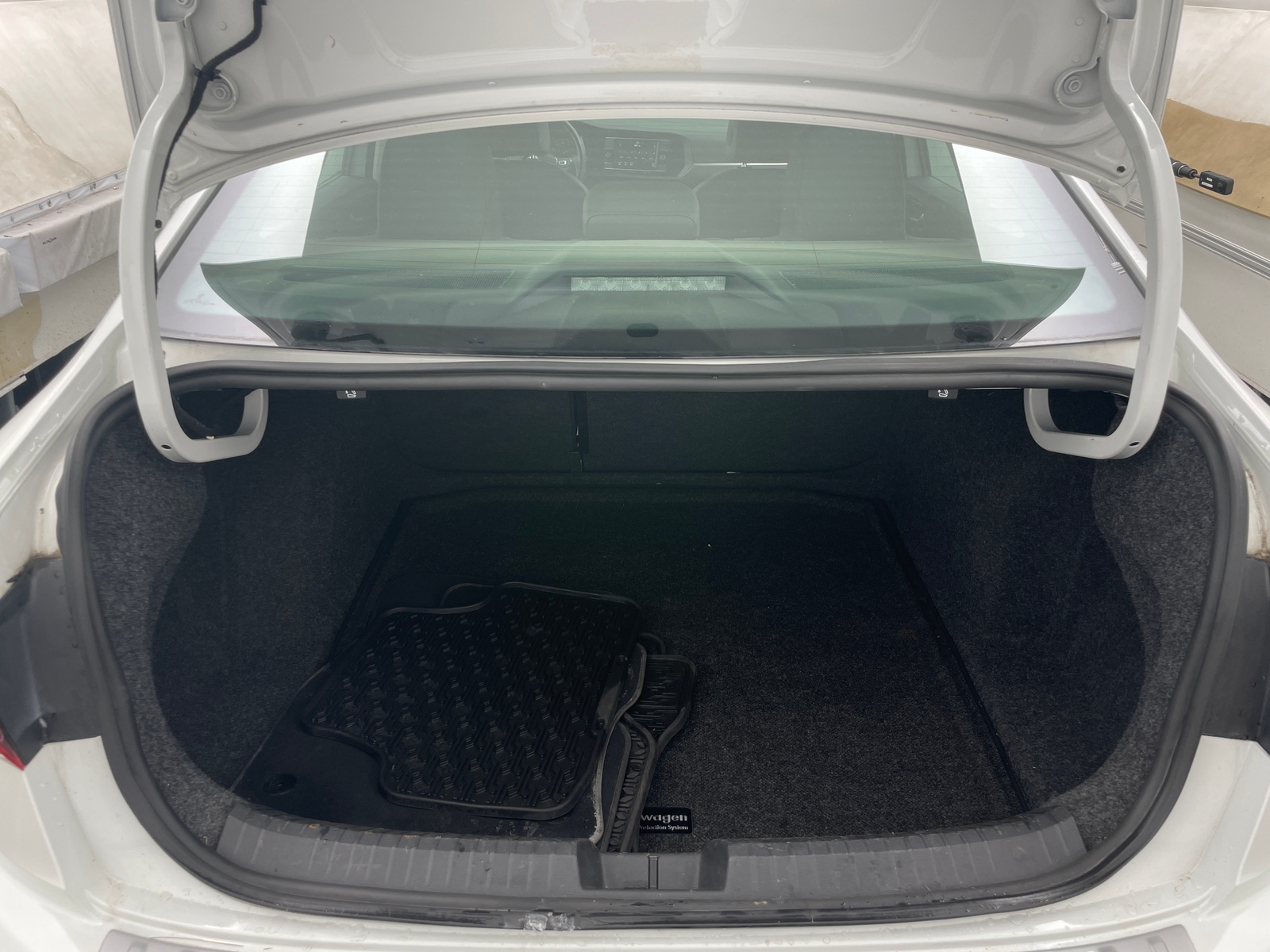 Thumbnail: 2019 Volkswagen Jetta - 6