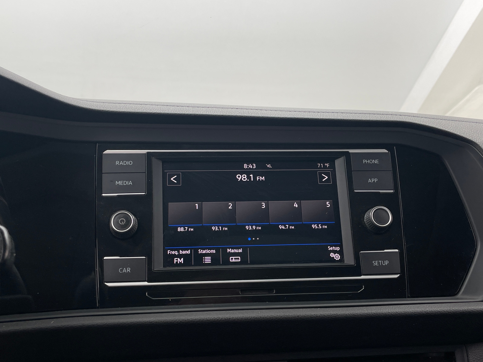 Thumbnail: 2019 Volkswagen Jetta - 3