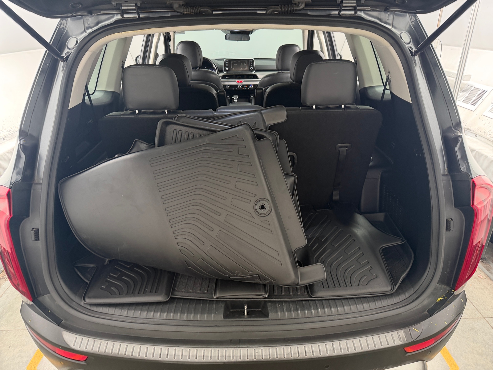Thumbnail: 2021 Kia Telluride - 6