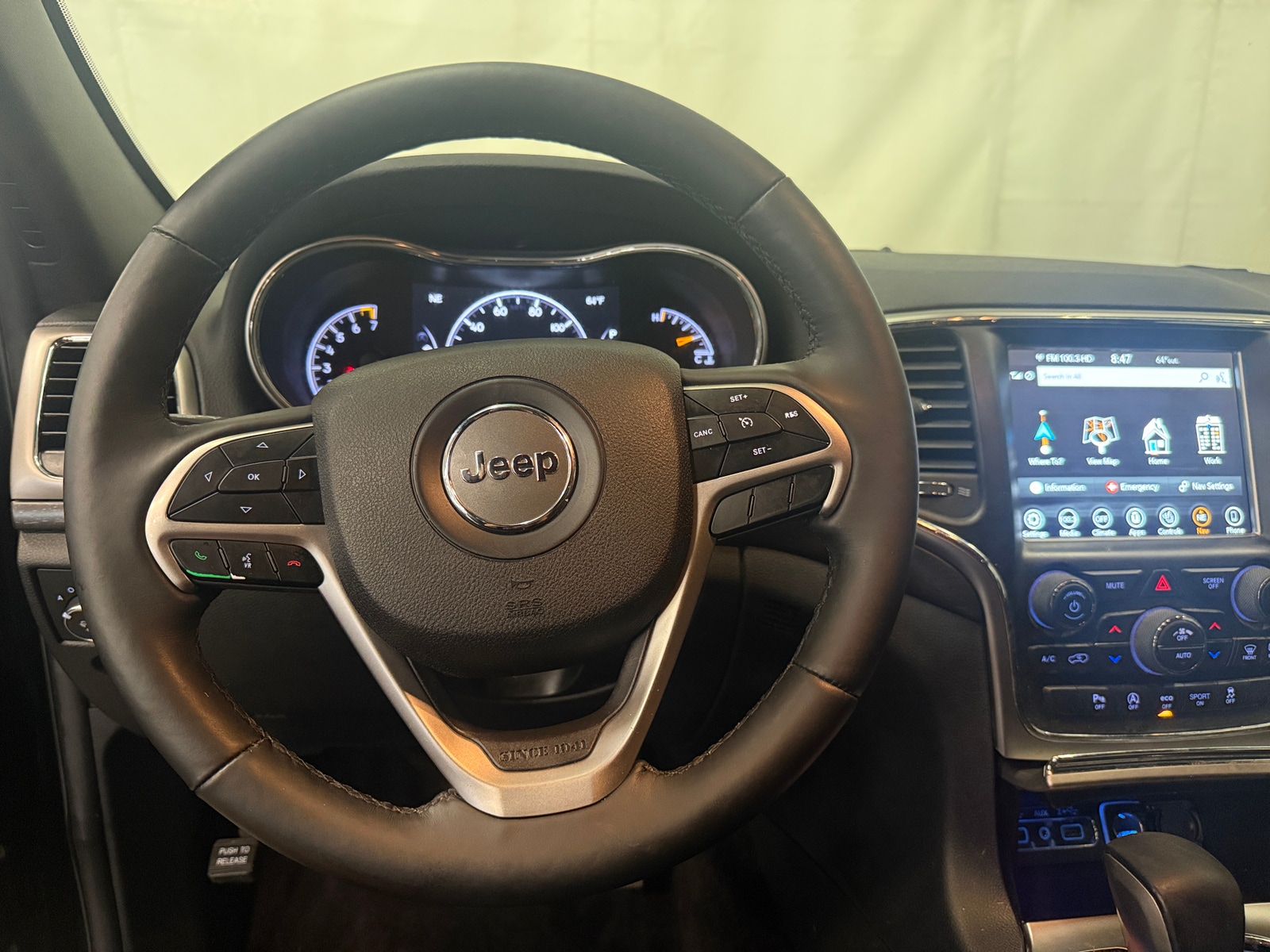 Thumbnail: 2018 Jeep Grand Cherokee - 5