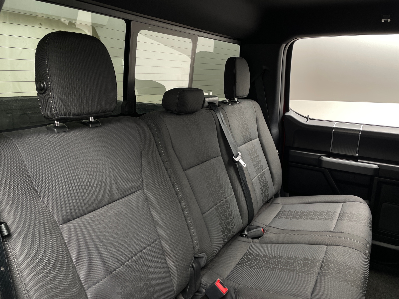 Thumbnail: 2018 Ford Econoline - 6