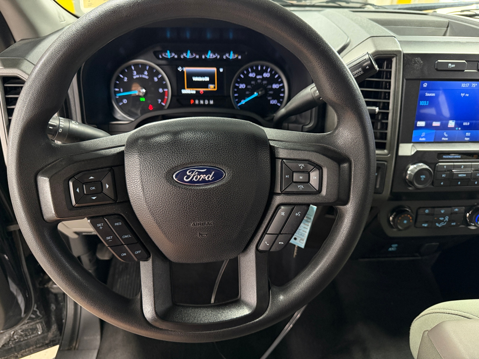Thumbnail: 2022 Ford Econoline - 4