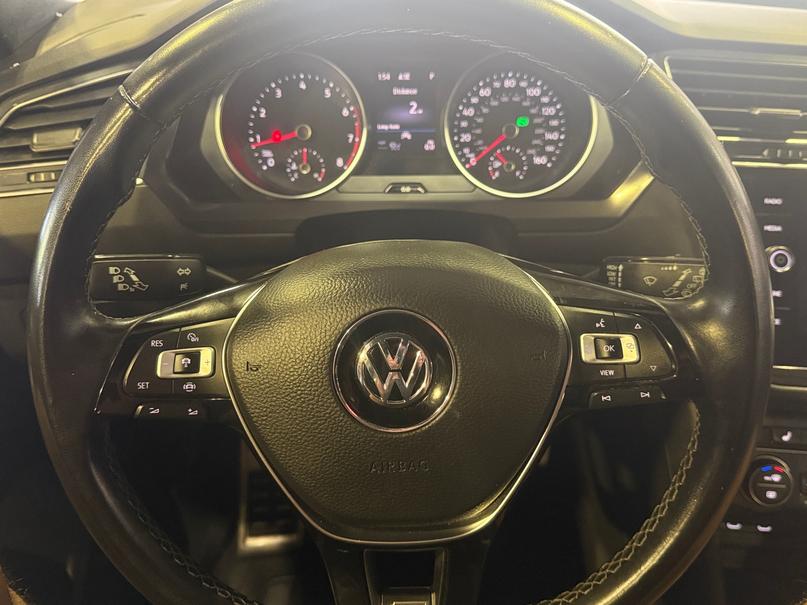 Thumbnail: 2021 Volkswagen Tiguan - 4