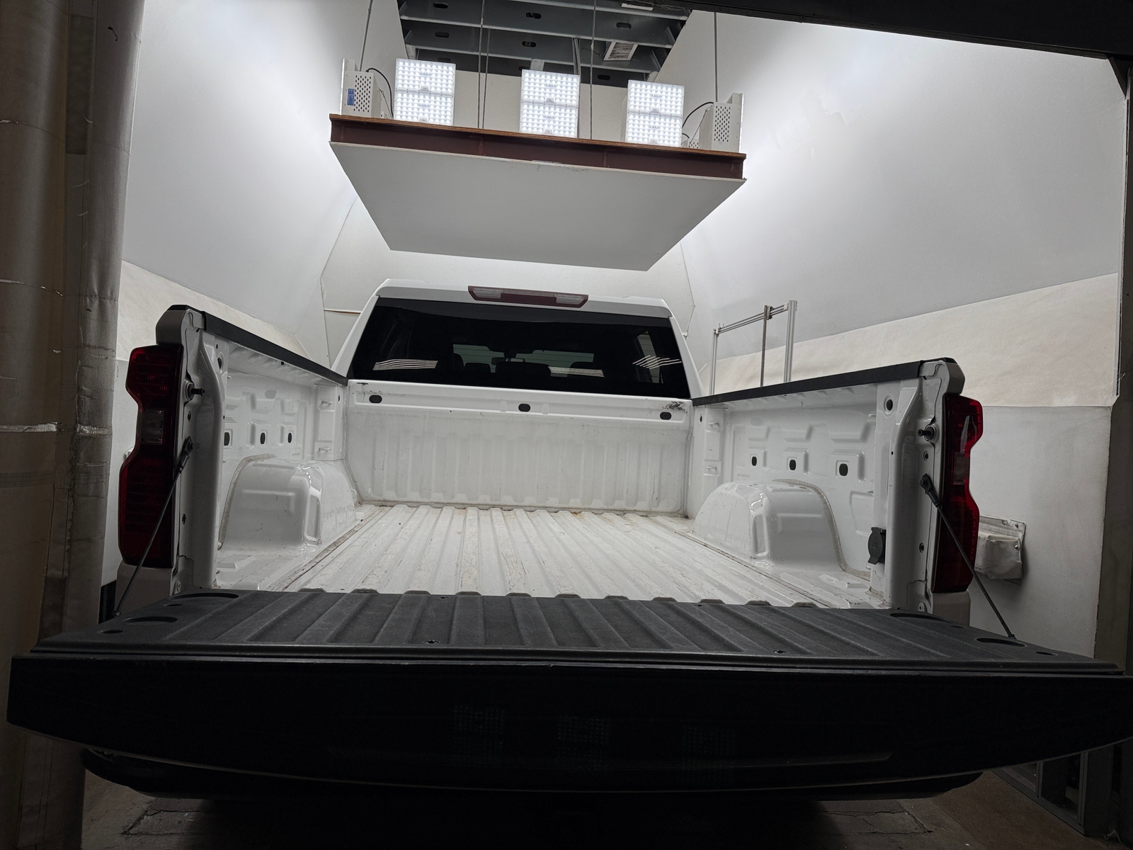 Thumbnail: 2020 Chevrolet Silverado 1500 - 6