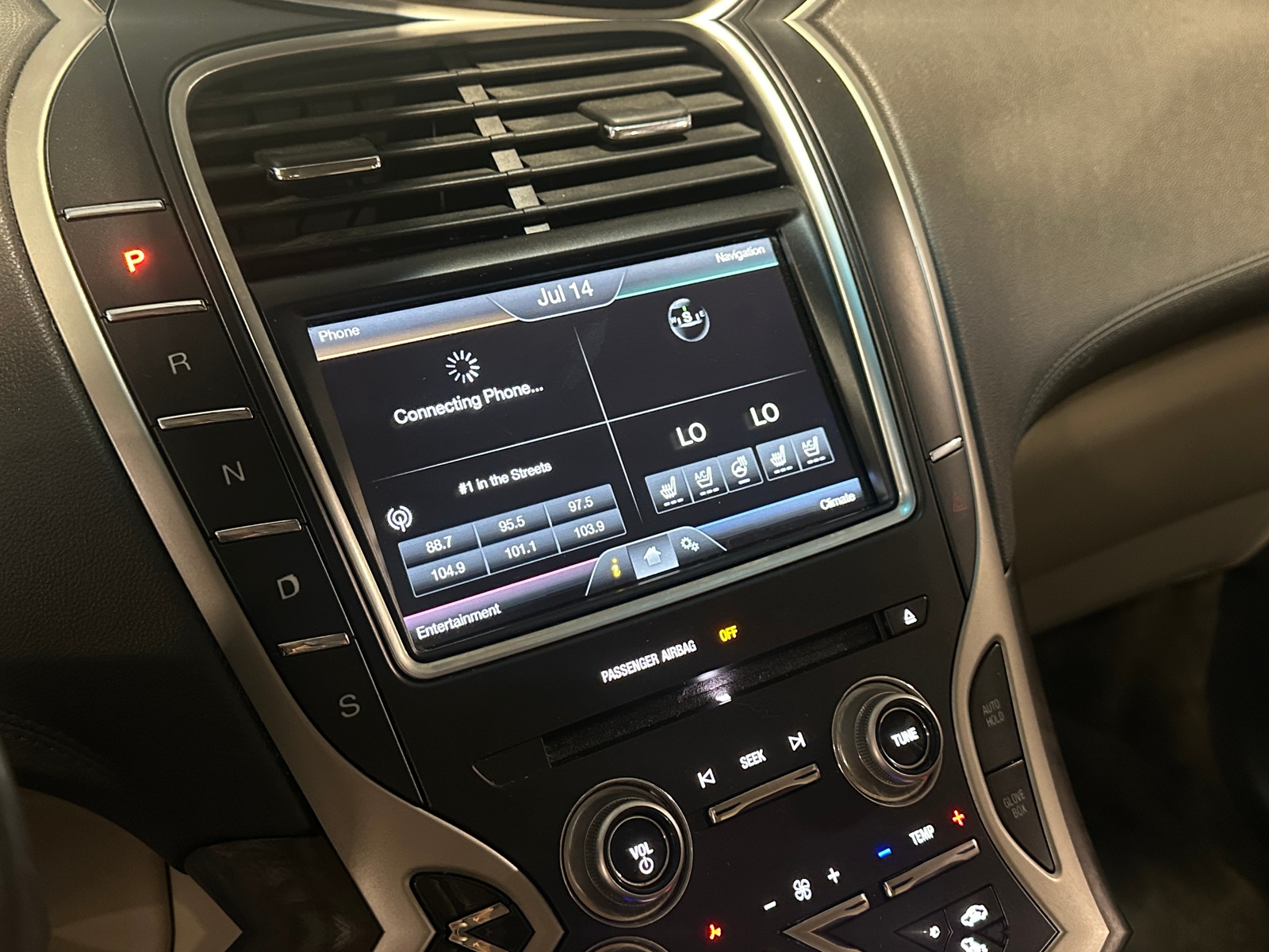 Thumbnail: 2016 Lincoln MKX - 3