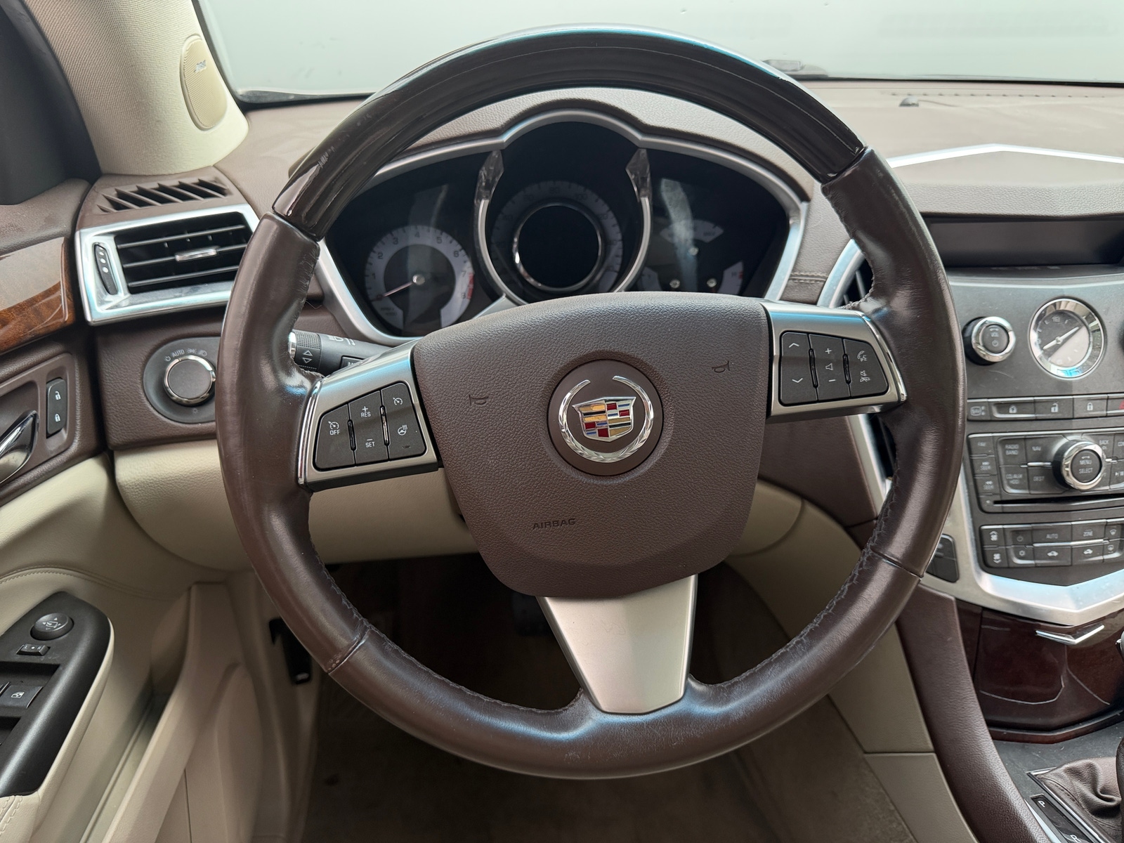 Thumbnail: 2012 Cadillac SRX - 4