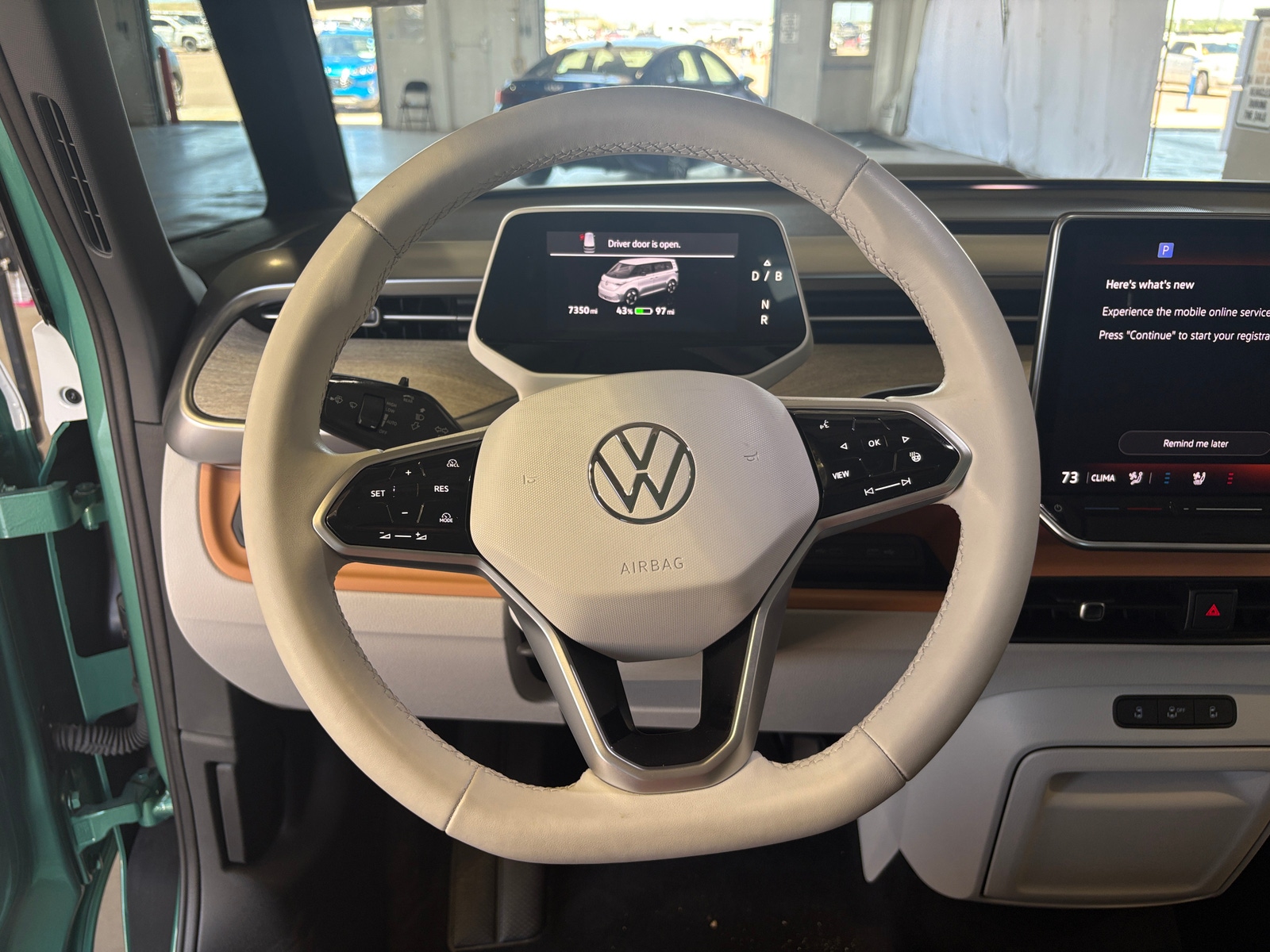 Thumbnail: 2025 Volkswagen ID.Buzz - 4