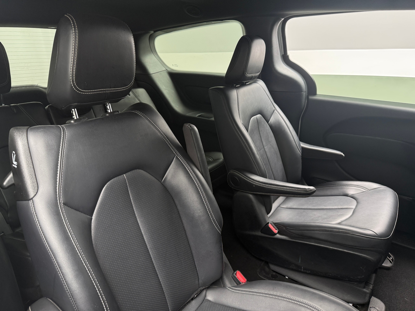 Thumbnail: 2024 Chrysler Pacifica - 5