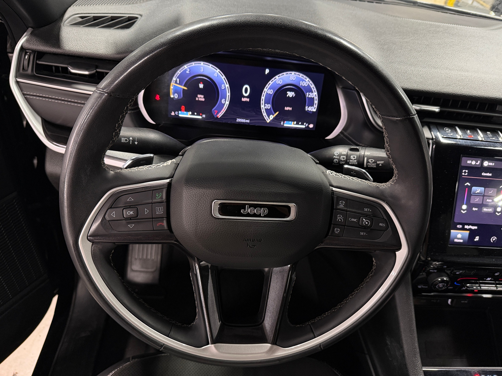 Thumbnail: 2023 Jeep Grand Cherokee - 4
