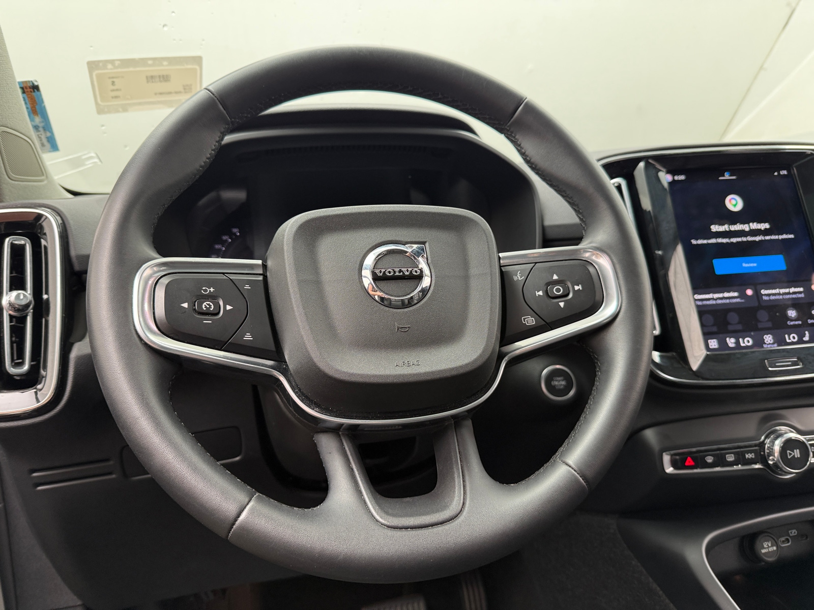Thumbnail: 2024 Volvo XC40 - 5