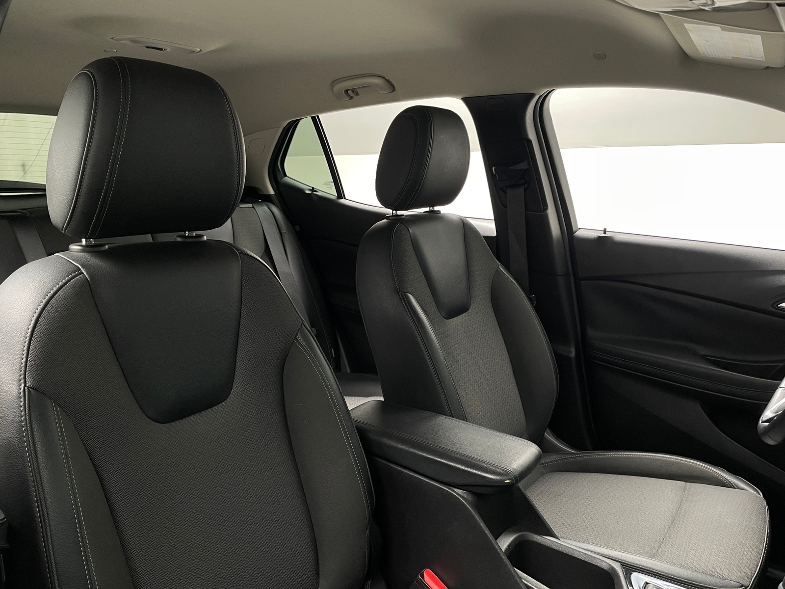 Thumbnail: 2021 Buick Encore GX - 2