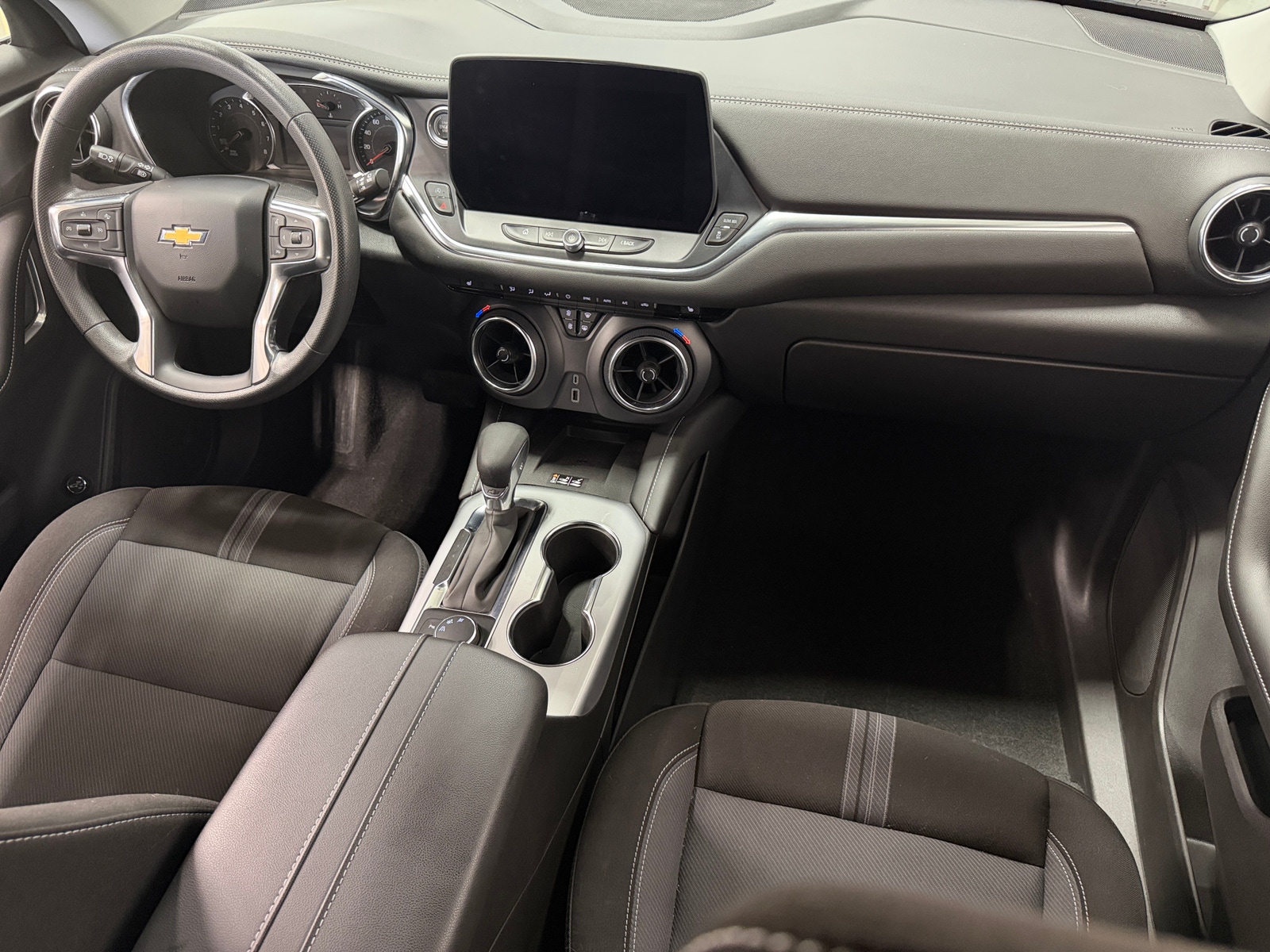 Thumbnail: 2024 Chevrolet Blazer - 3