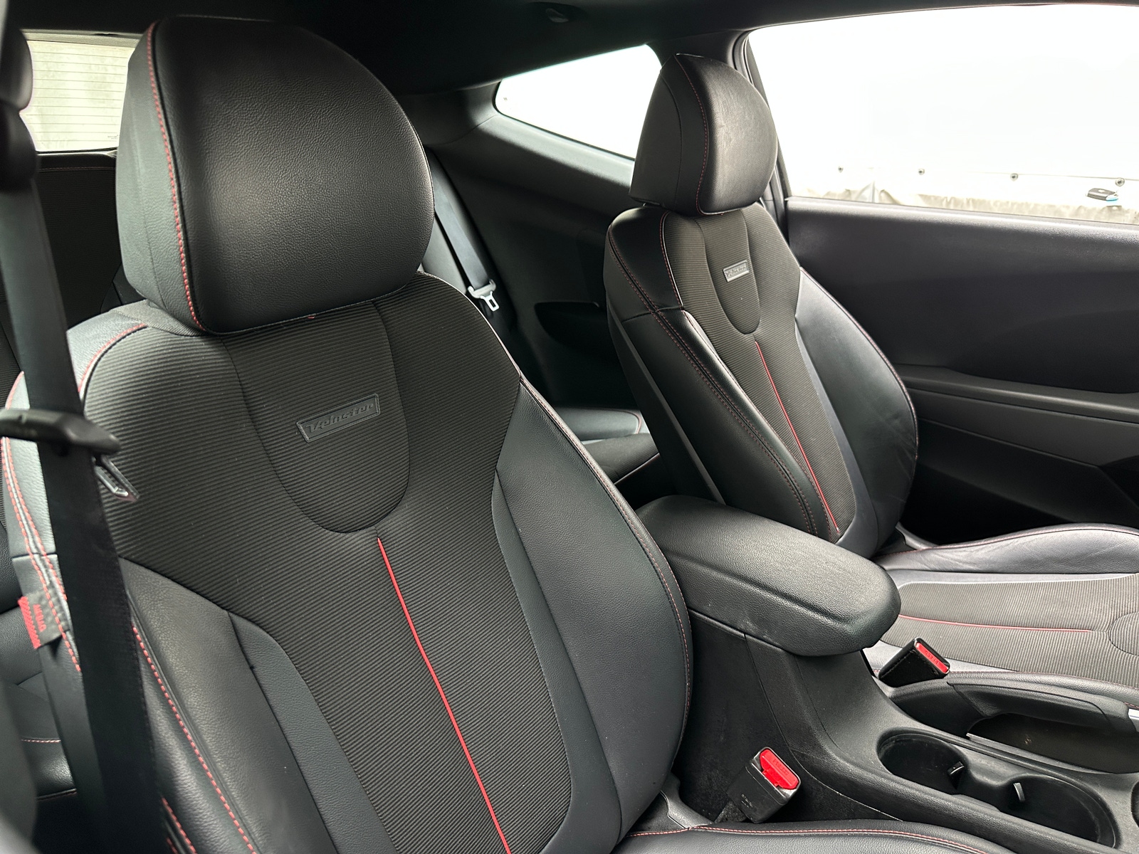 Thumbnail: 2020 Hyundai Veloster - 2