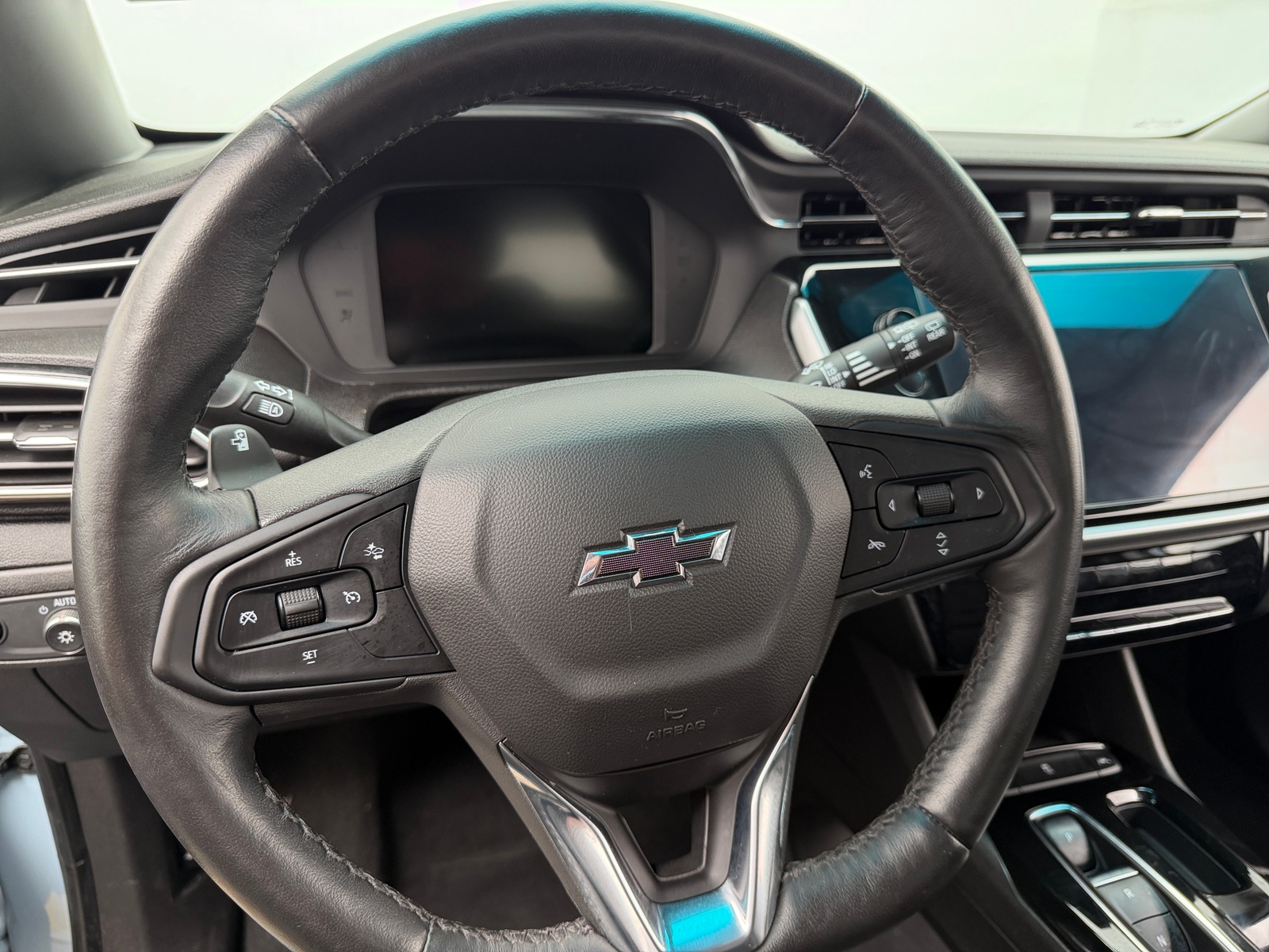 Thumbnail: 2023 Chevrolet Bolt EV - 4