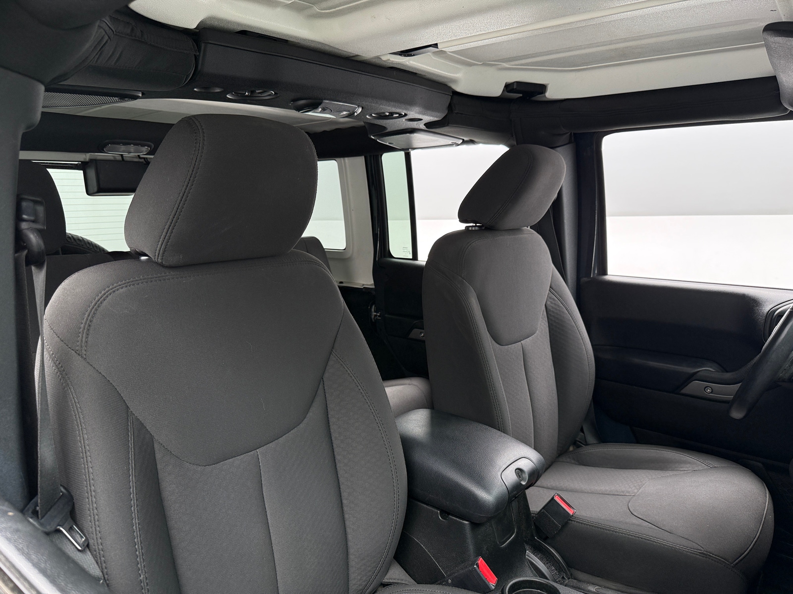 Thumbnail: 2017 Jeep Wrangler - 2