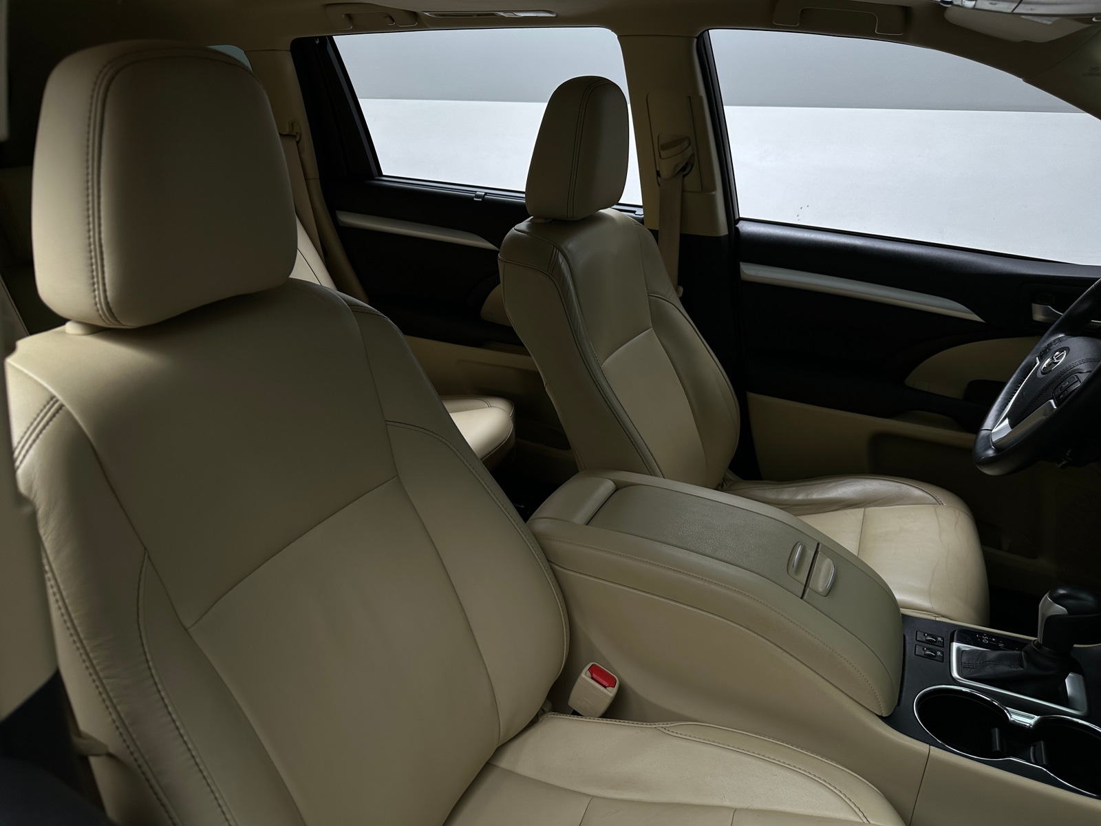 Thumbnail: 2015 Toyota Highlander - 2