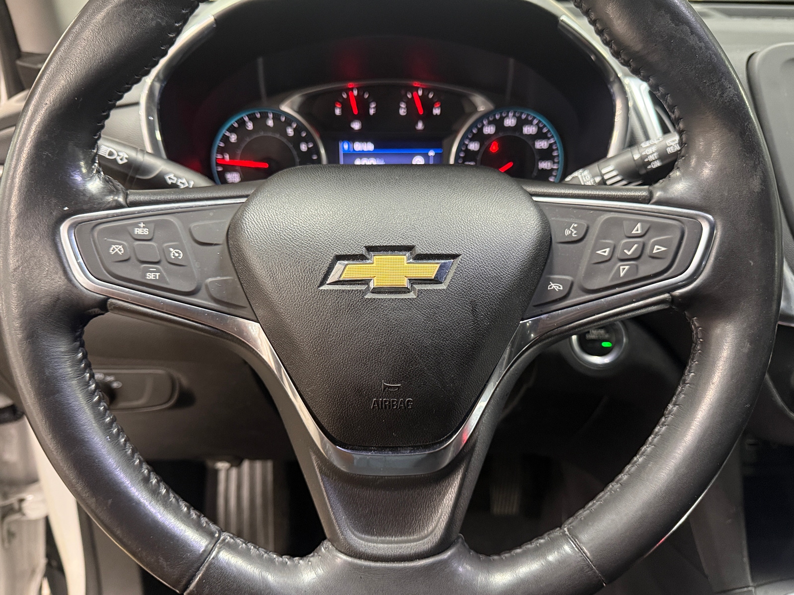 Thumbnail: 2019 Chevrolet Equinox - 5