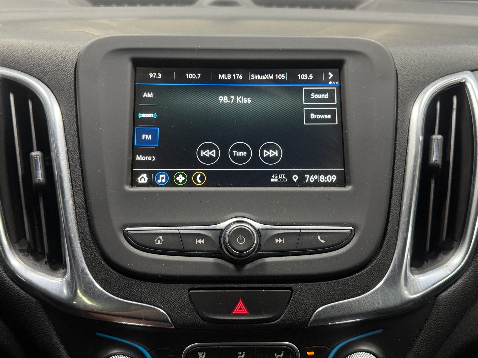 Thumbnail: 2019 Chevrolet Equinox - 4