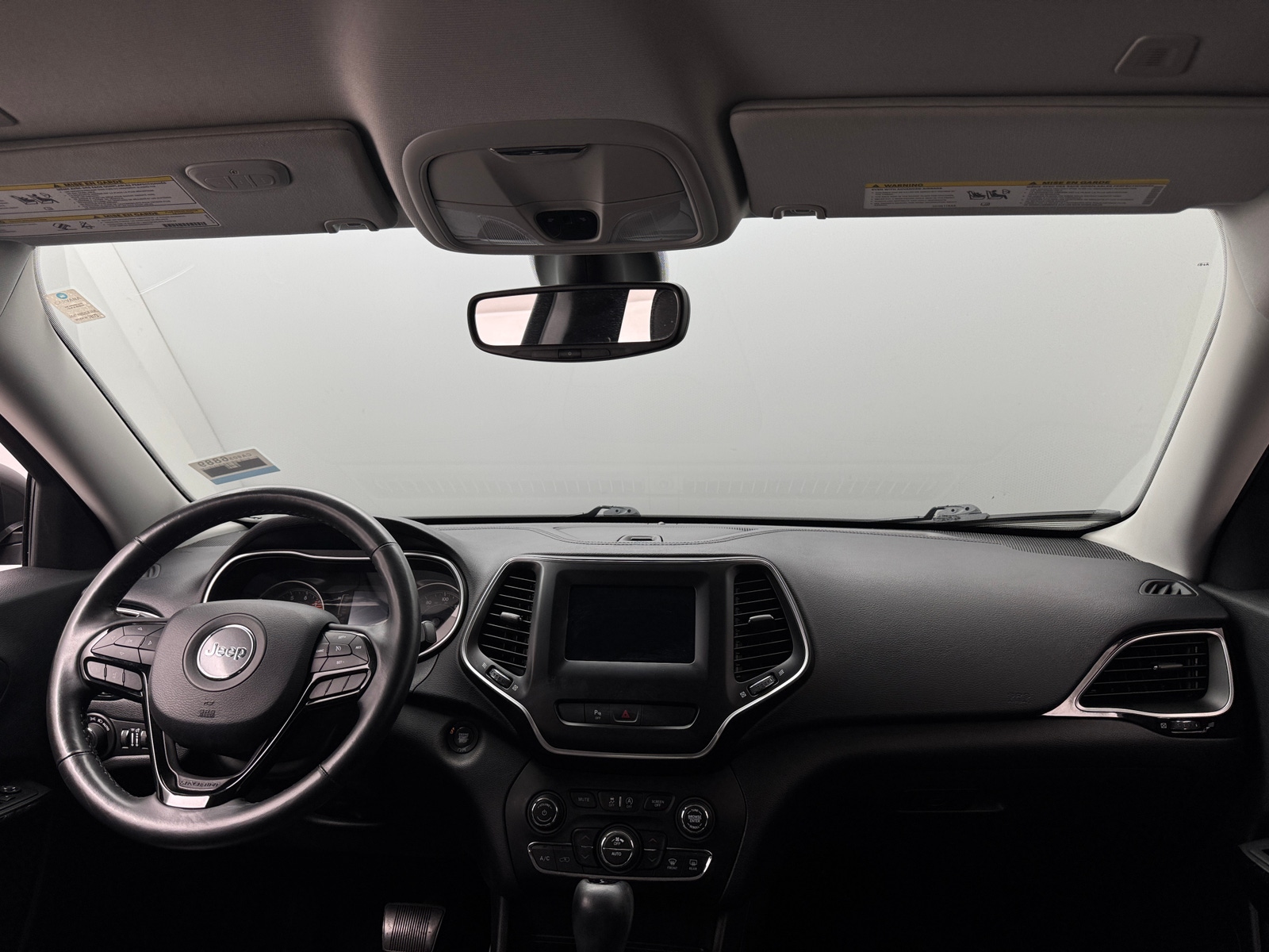 Thumbnail: 2019 Jeep Cherokee - 3