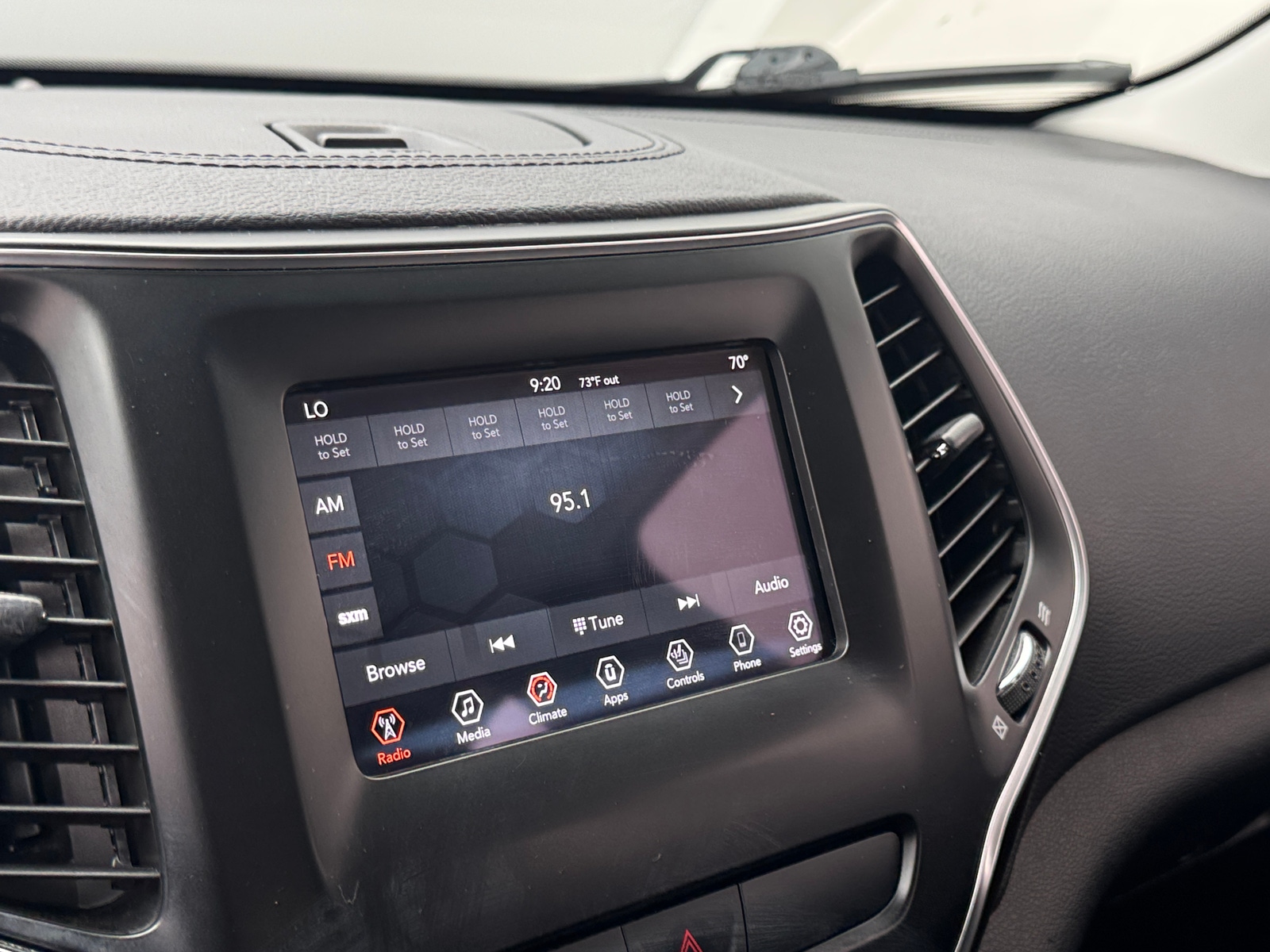 Thumbnail: 2019 Jeep Cherokee - 4