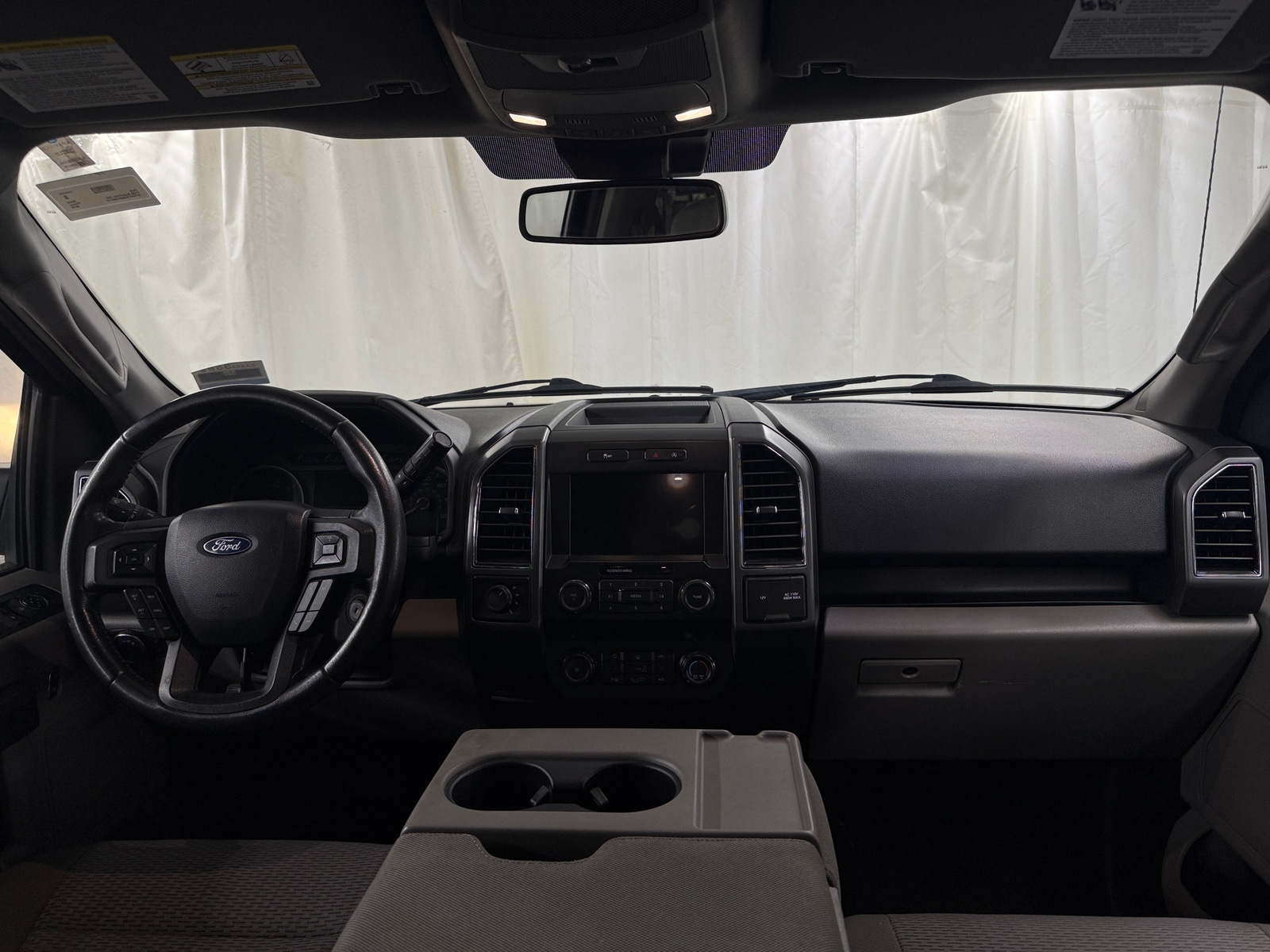 Thumbnail: 2019 Ford Econoline - 3