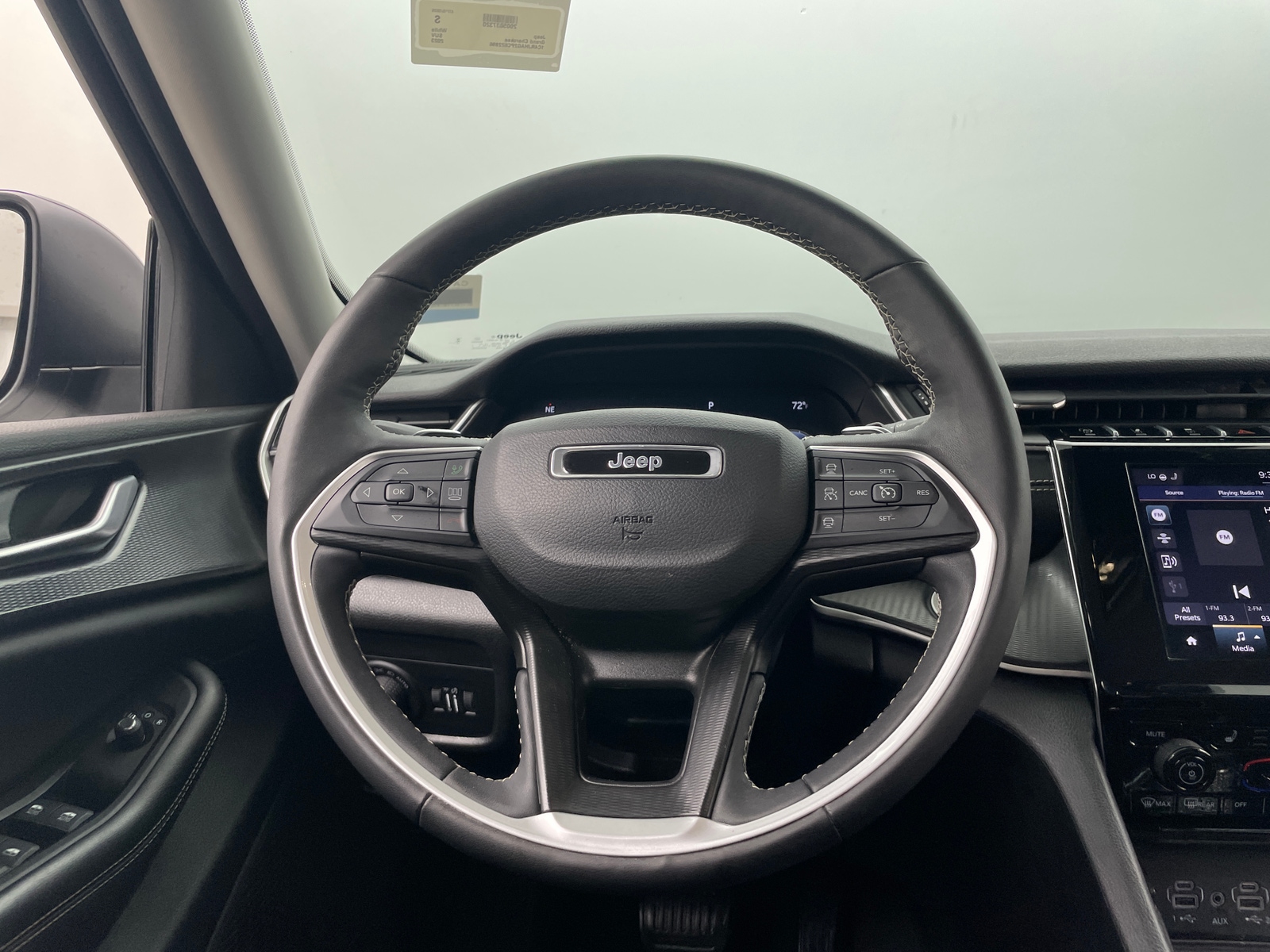 Thumbnail: 2023 Jeep Grand Cherokee - 5