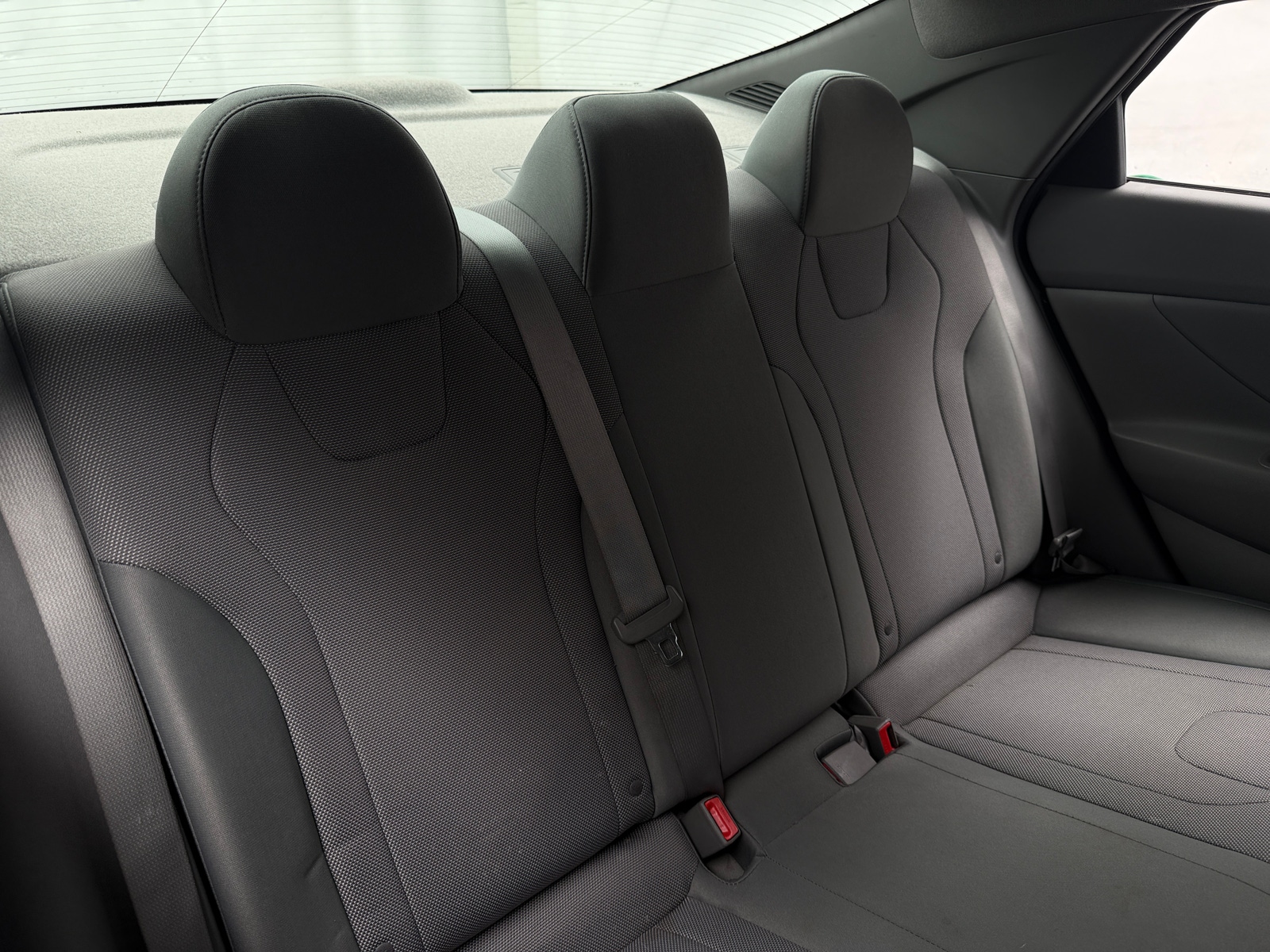 Thumbnail: 2022 Hyundai Elantra - 6