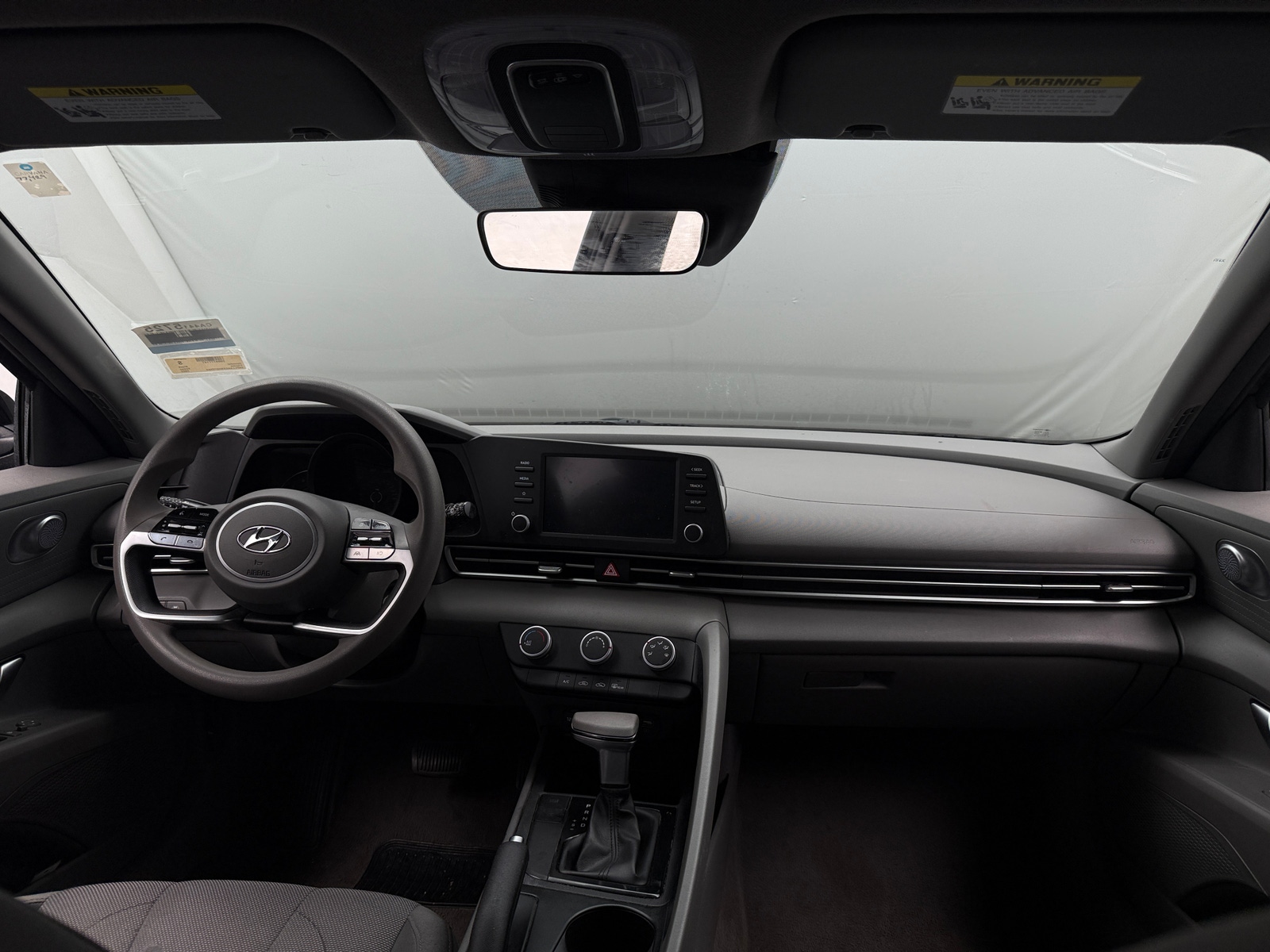 Thumbnail: 2022 Hyundai Elantra - 3