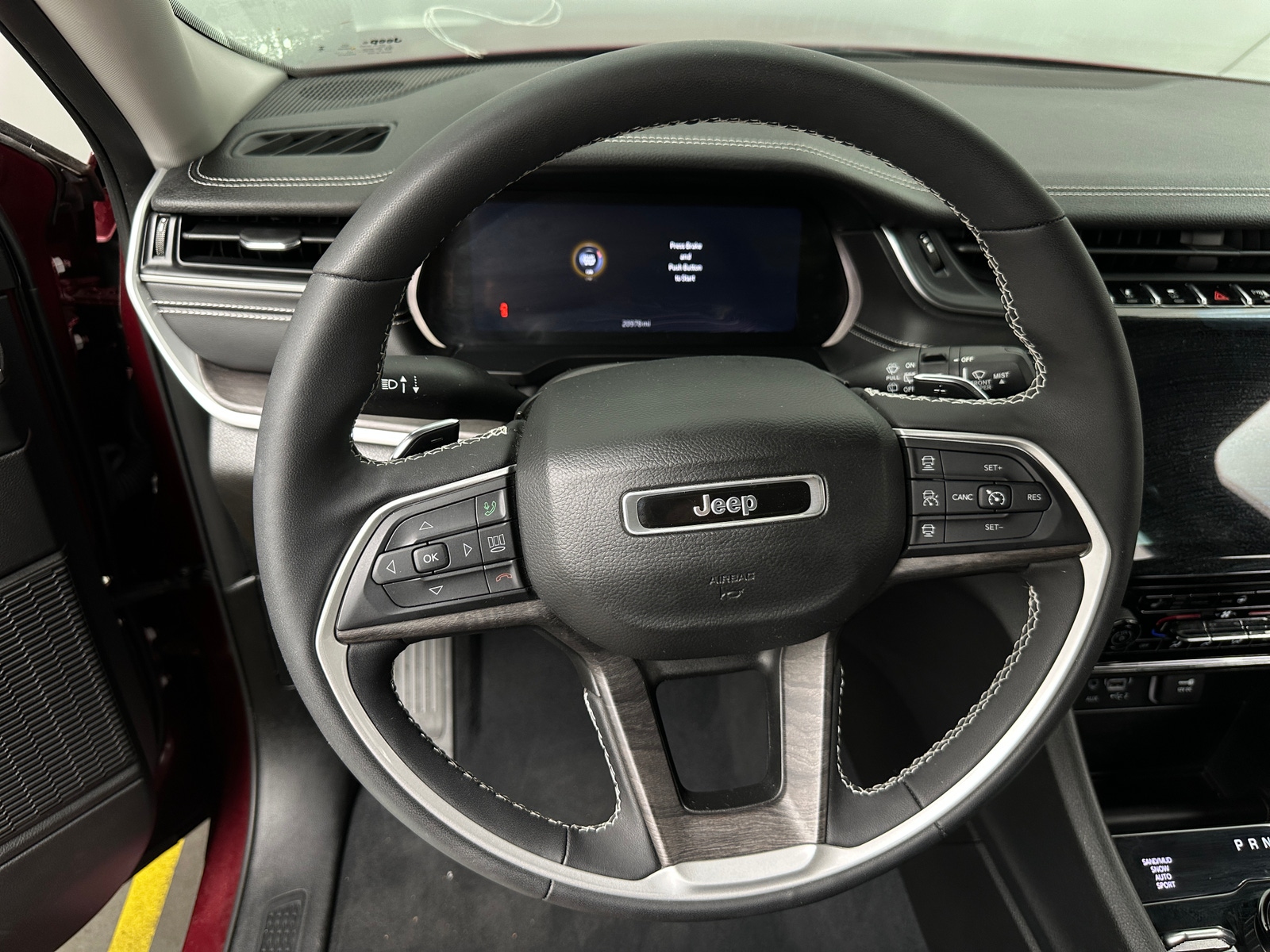 Thumbnail: 2023 Jeep Grand Cherokee - 4