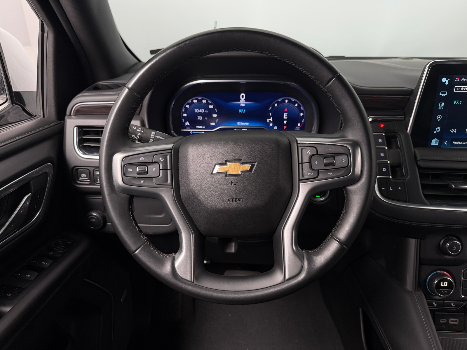 Thumbnail: 2024 Chevrolet Tahoe - 4