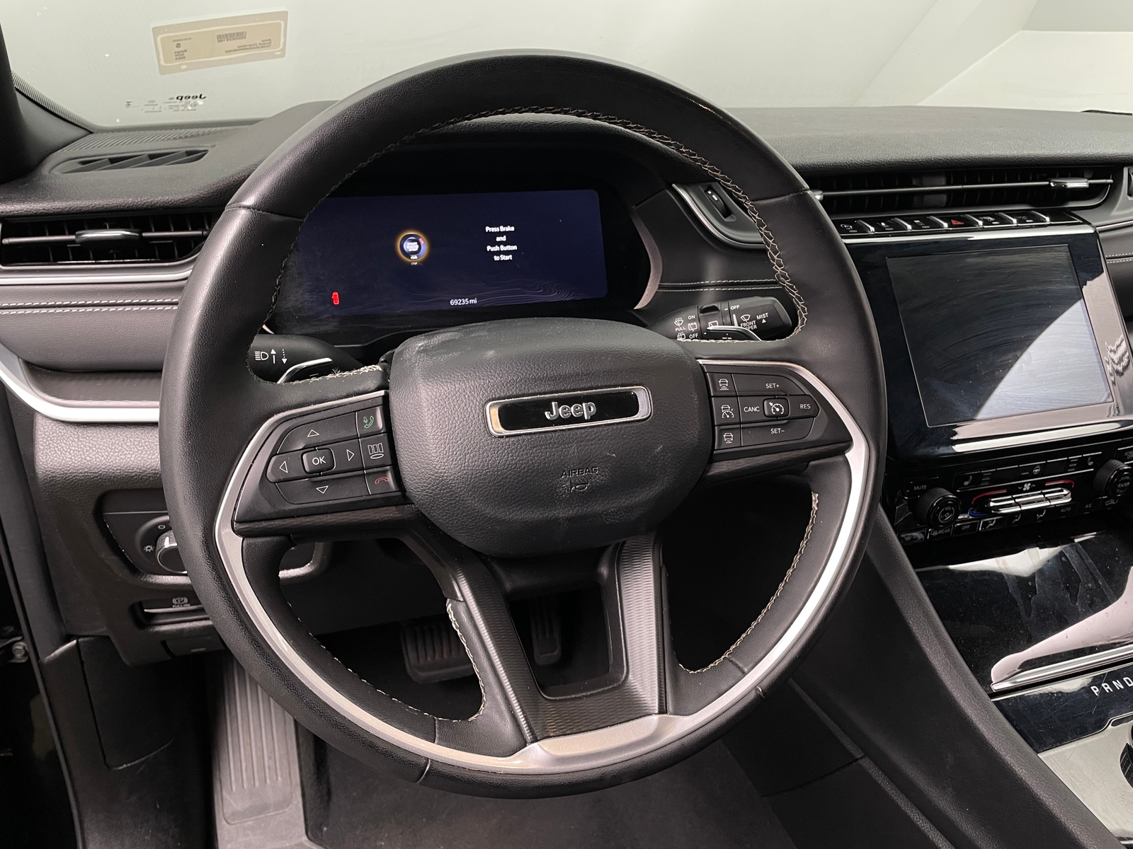 Thumbnail: 2024 Jeep Grand Cherokee - 4