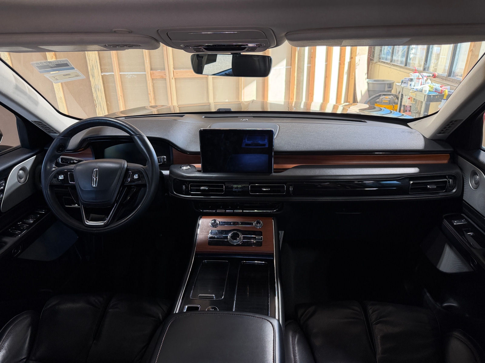 Thumbnail: 2020 Lincoln Aviator - 2
