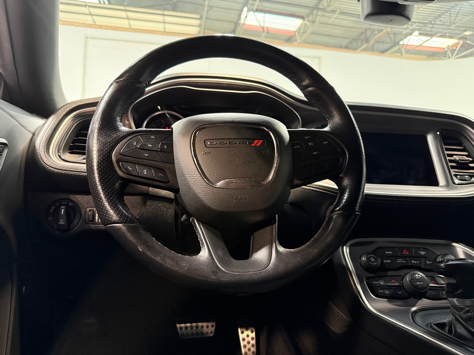 Thumbnail: 2022 Dodge Challenger - 4
