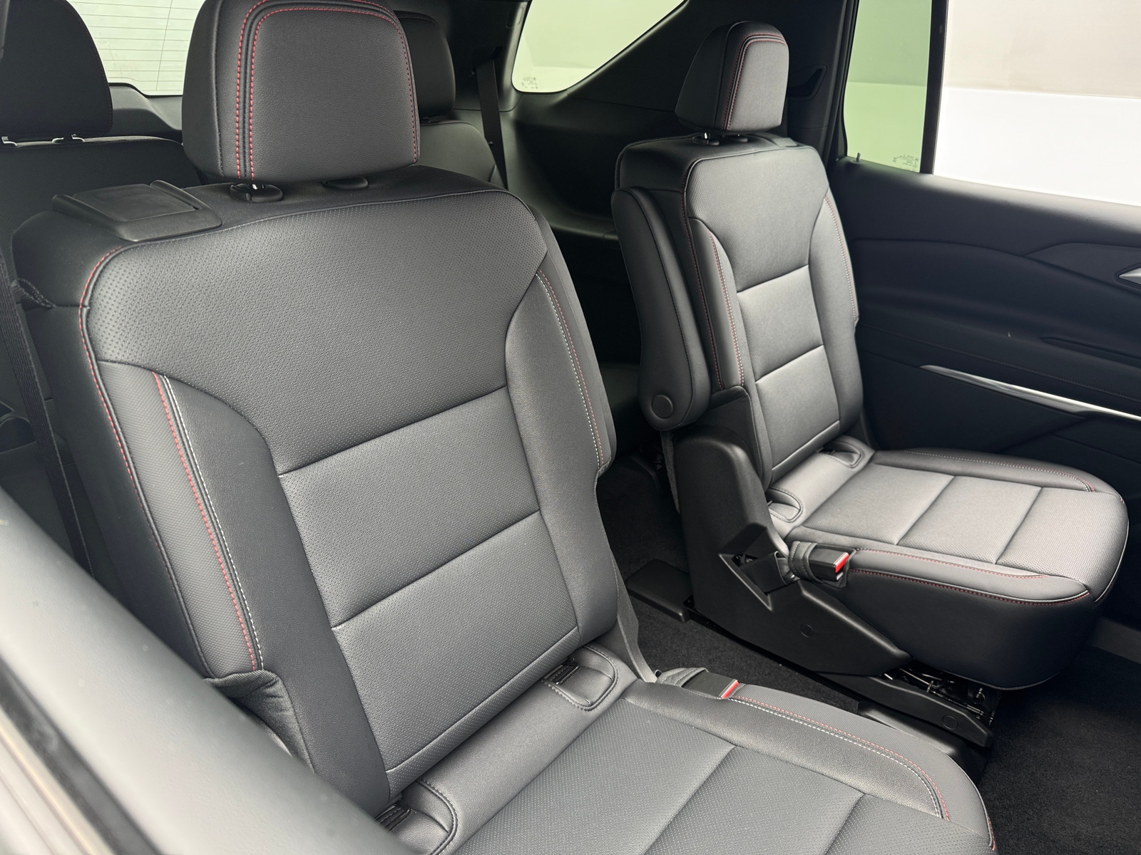 Thumbnail: 2026 Chevrolet Traverse - 5