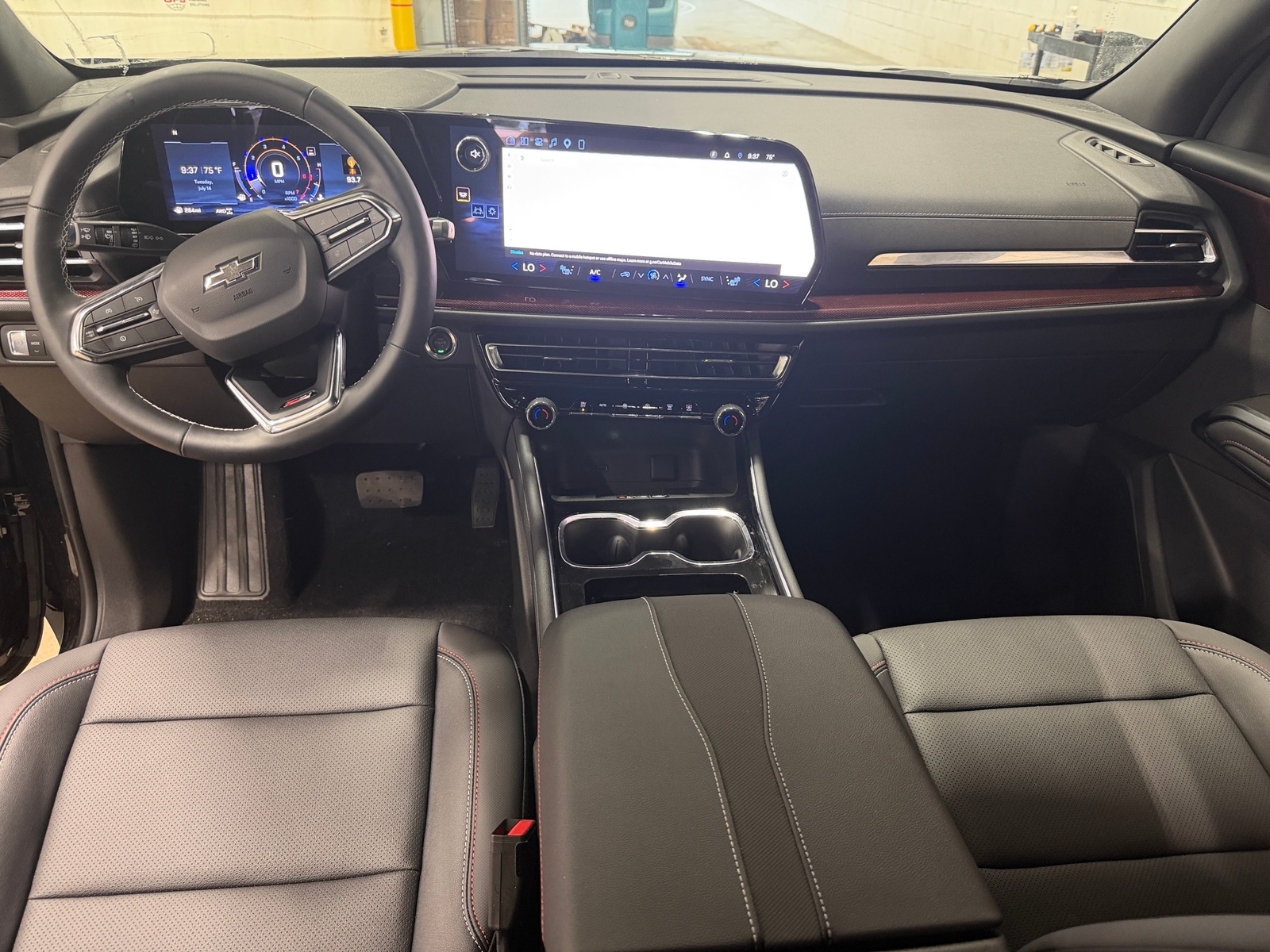 Thumbnail: 2026 Chevrolet Traverse - 2