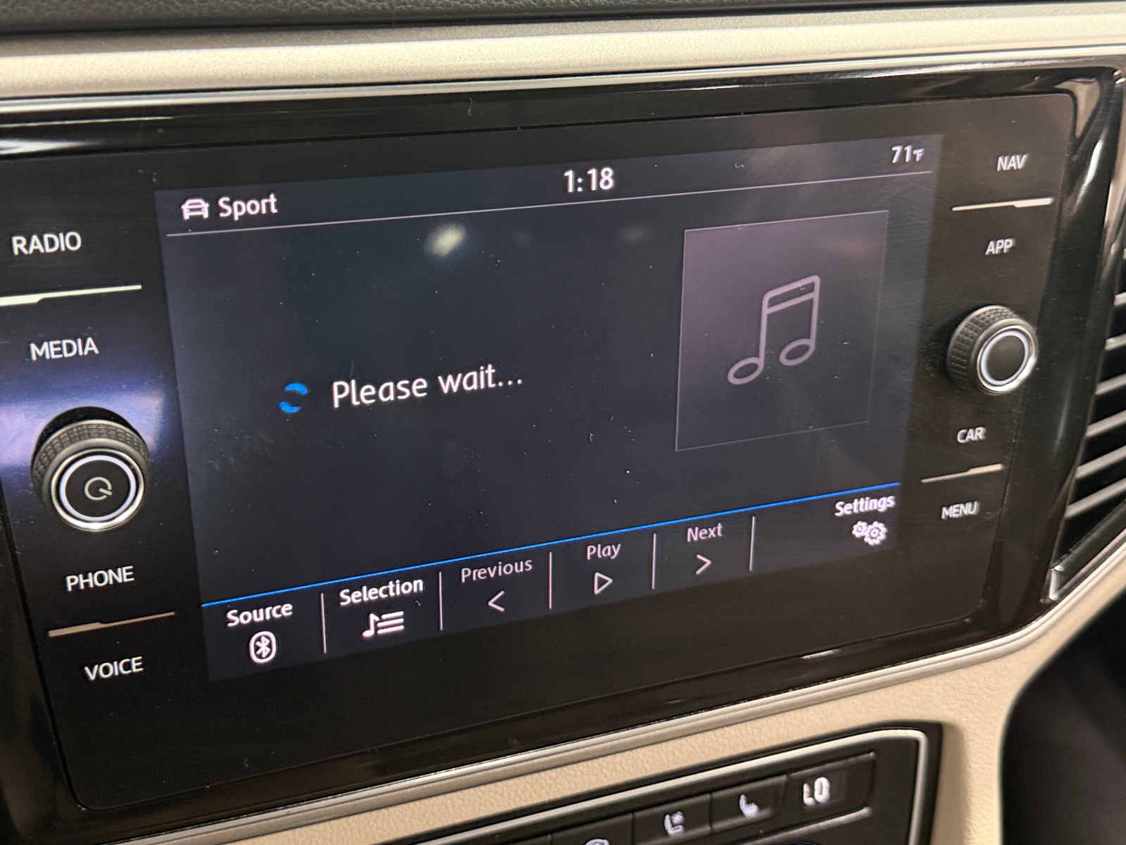 Thumbnail: 2019 Volkswagen Atlas - 3