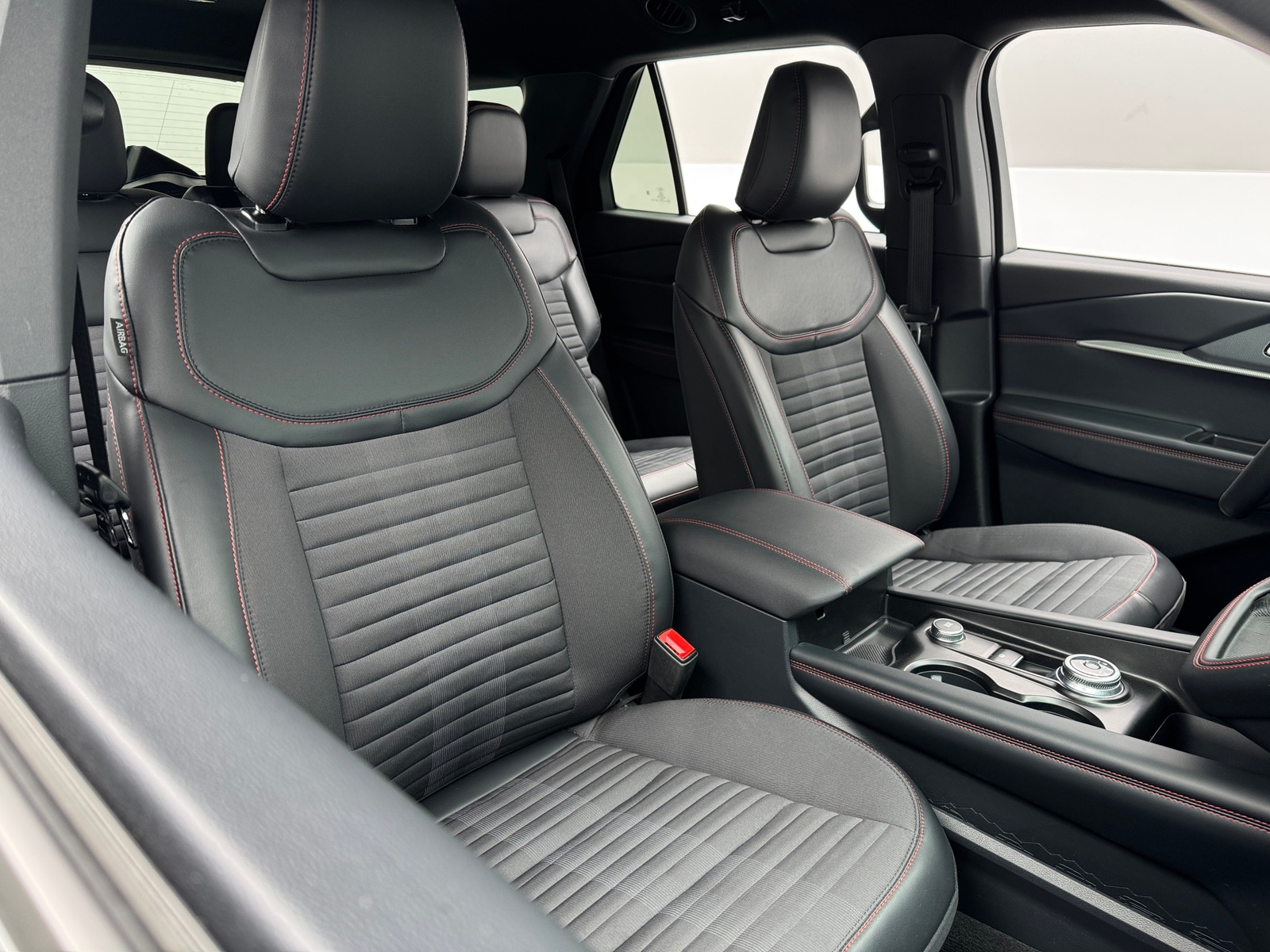 Thumbnail: 2026 Ford Explorer - 2