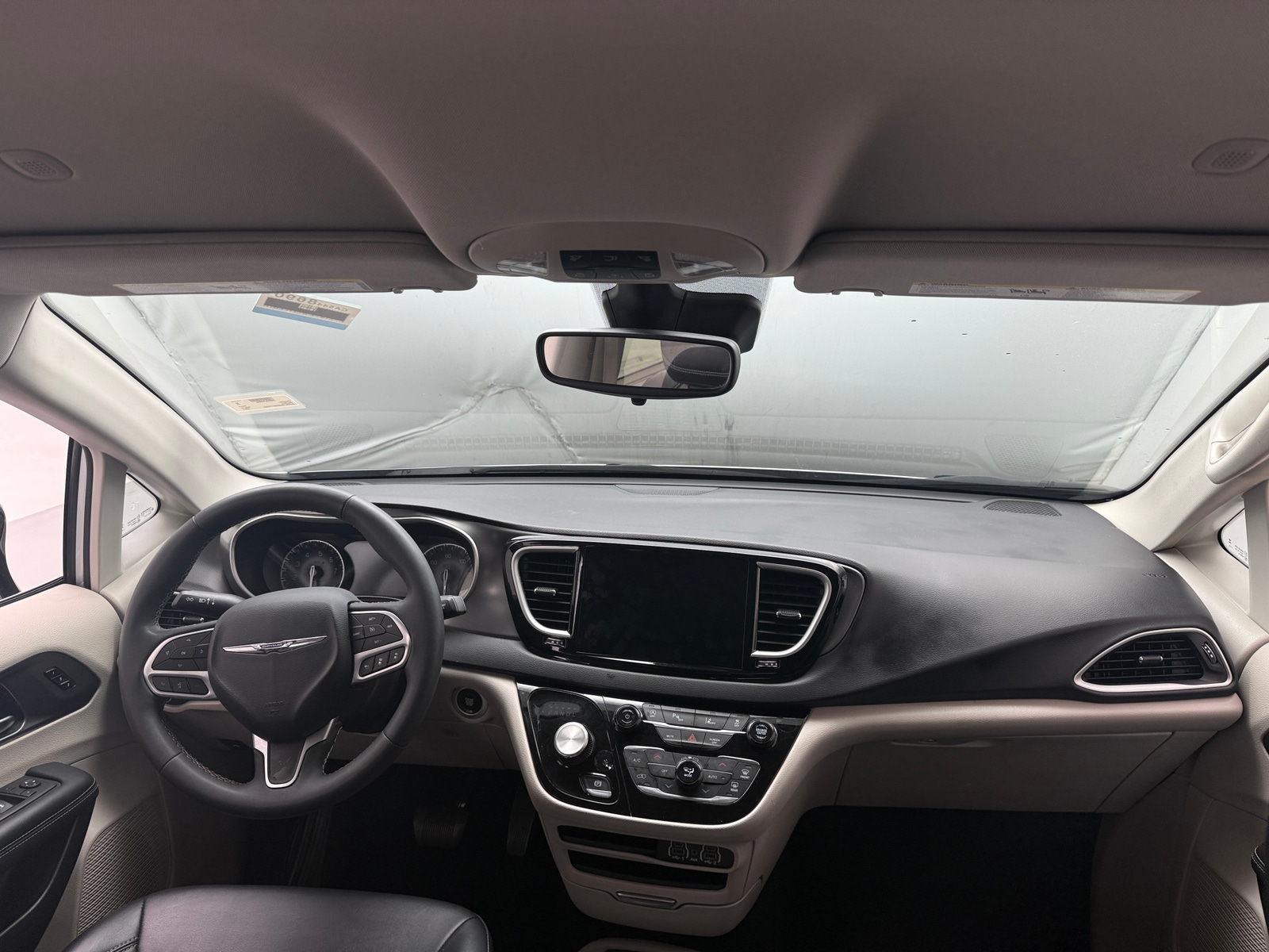 Thumbnail: 2024 Chrysler Pacifica - 2