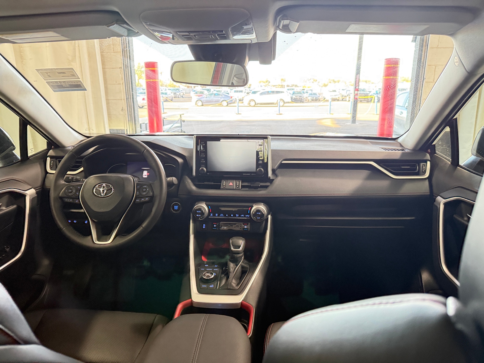 Thumbnail: 2021 Toyota RAV4 - 2