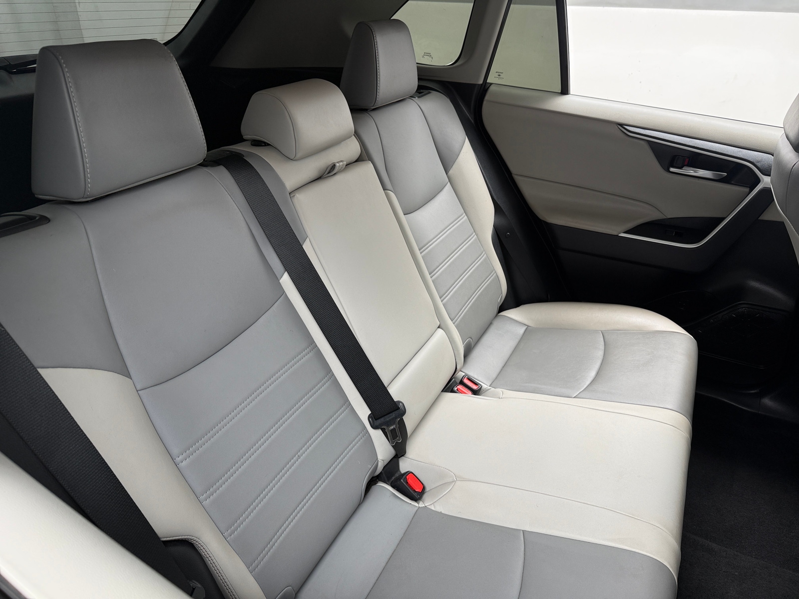 Thumbnail: 2020 Toyota RAV4 - 6