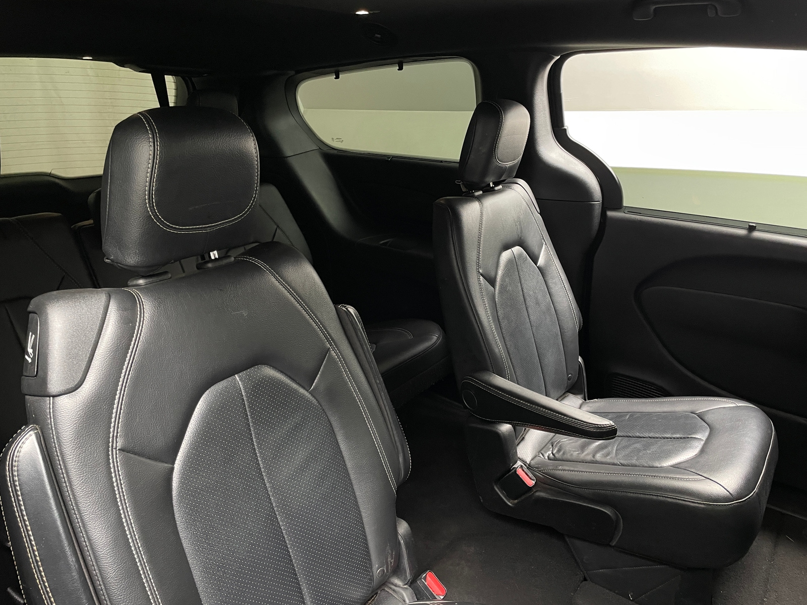 Thumbnail: 2020 Chrysler Pacifica - 5