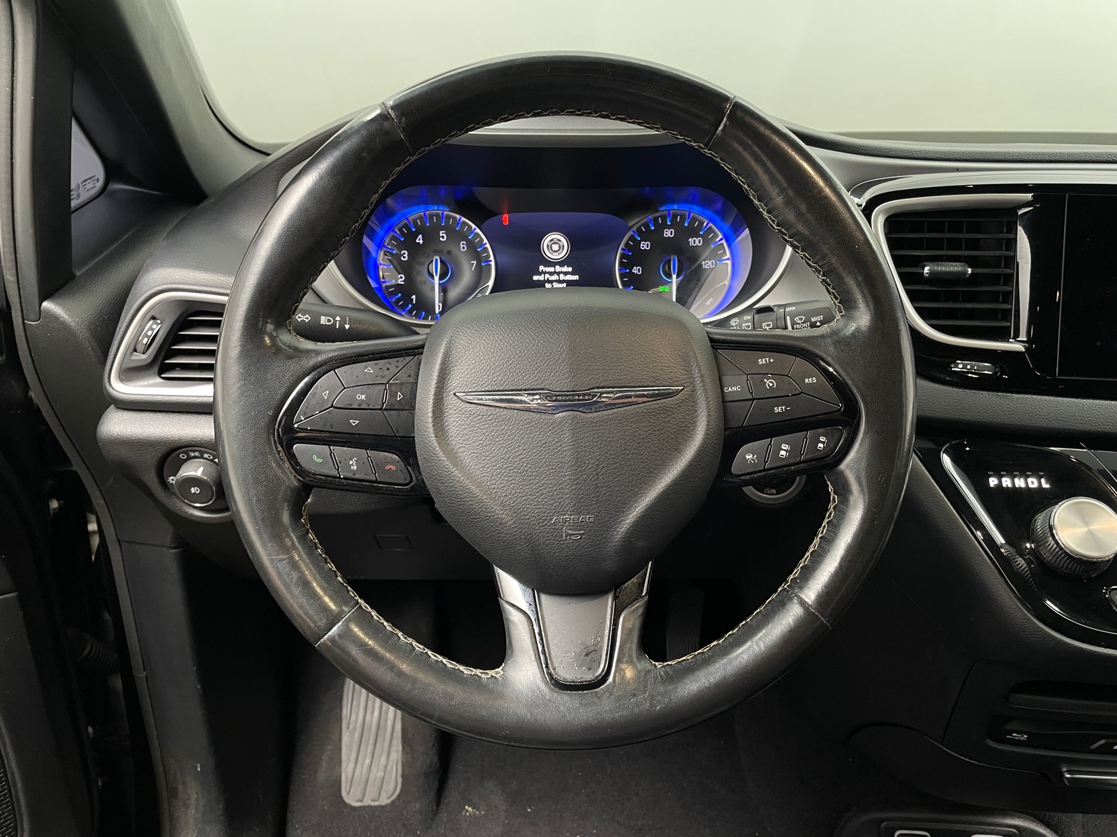 Thumbnail: 2020 Chrysler Pacifica - 4