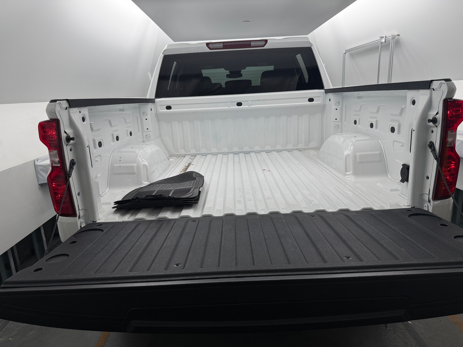 Thumbnail: 2026 Chevrolet Silverado 1500 - 7
