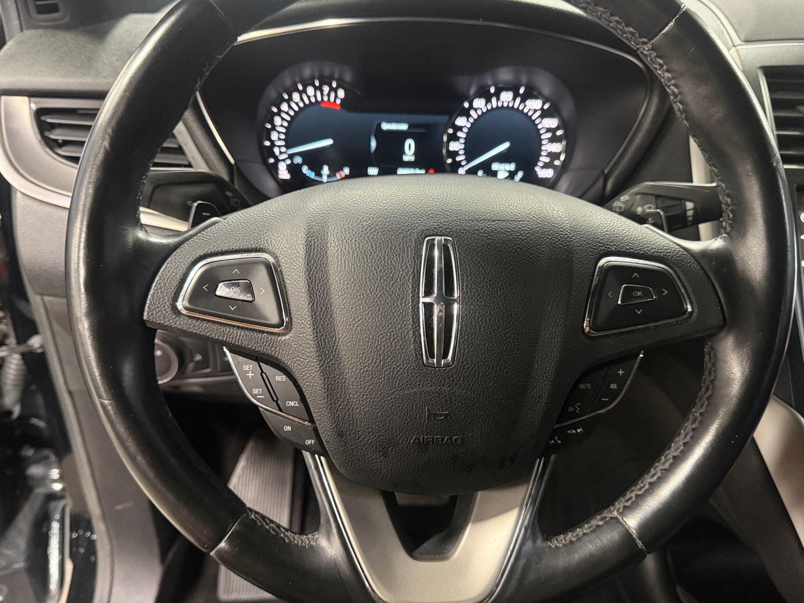 Thumbnail: 2017 Lincoln MKC - 5