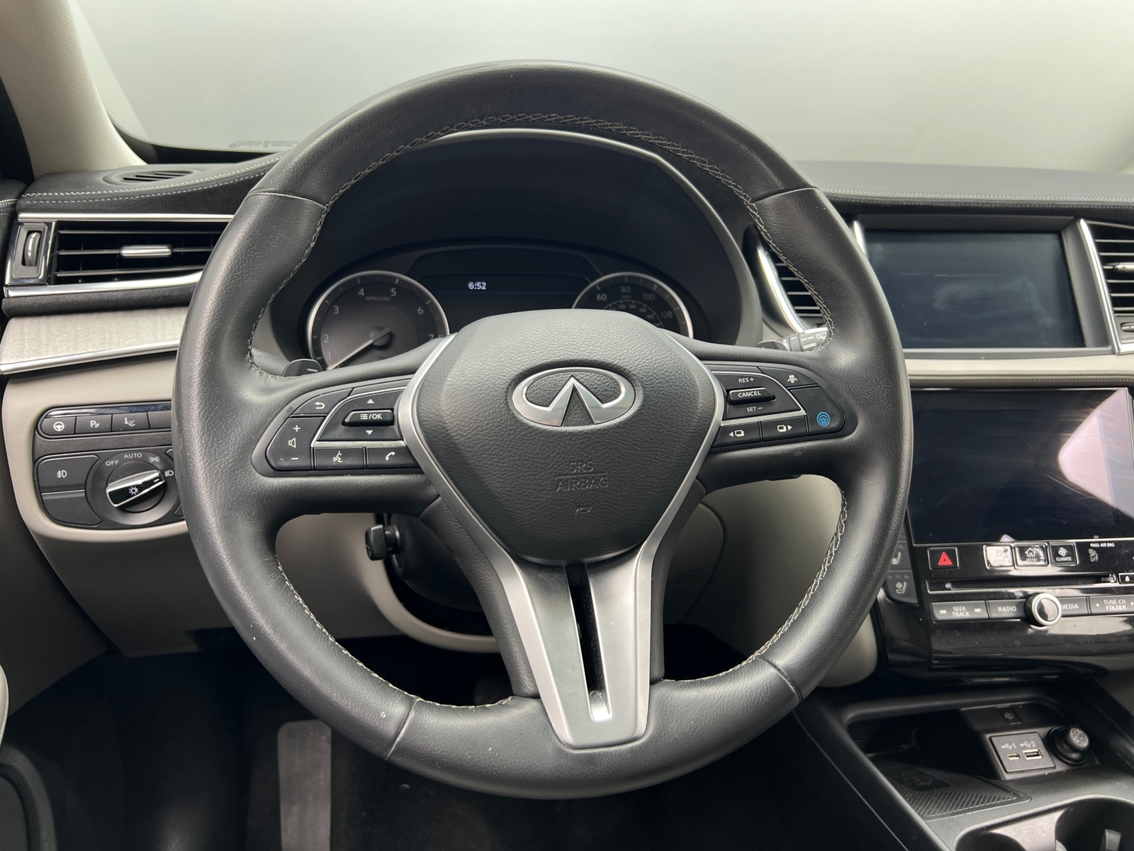 Thumbnail: 2023 INFINITI QX50 - 4