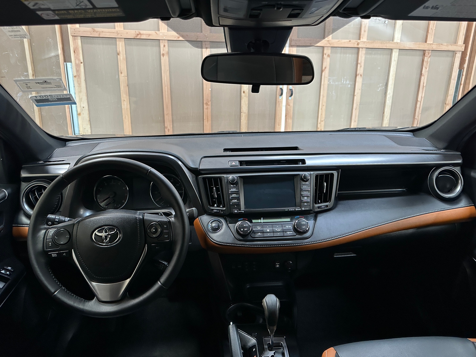 Thumbnail: 2016 Toyota RAV4 - 2