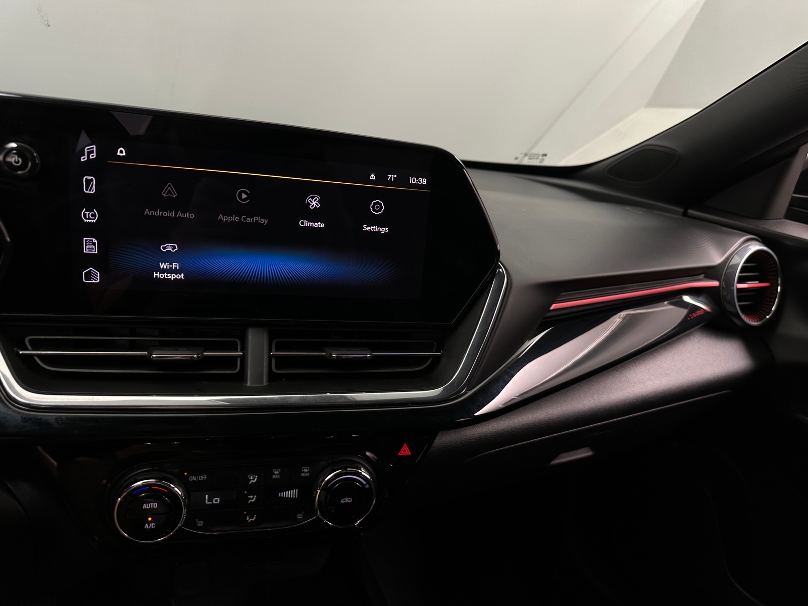 Thumbnail: 2025 Chevrolet Trax - 3